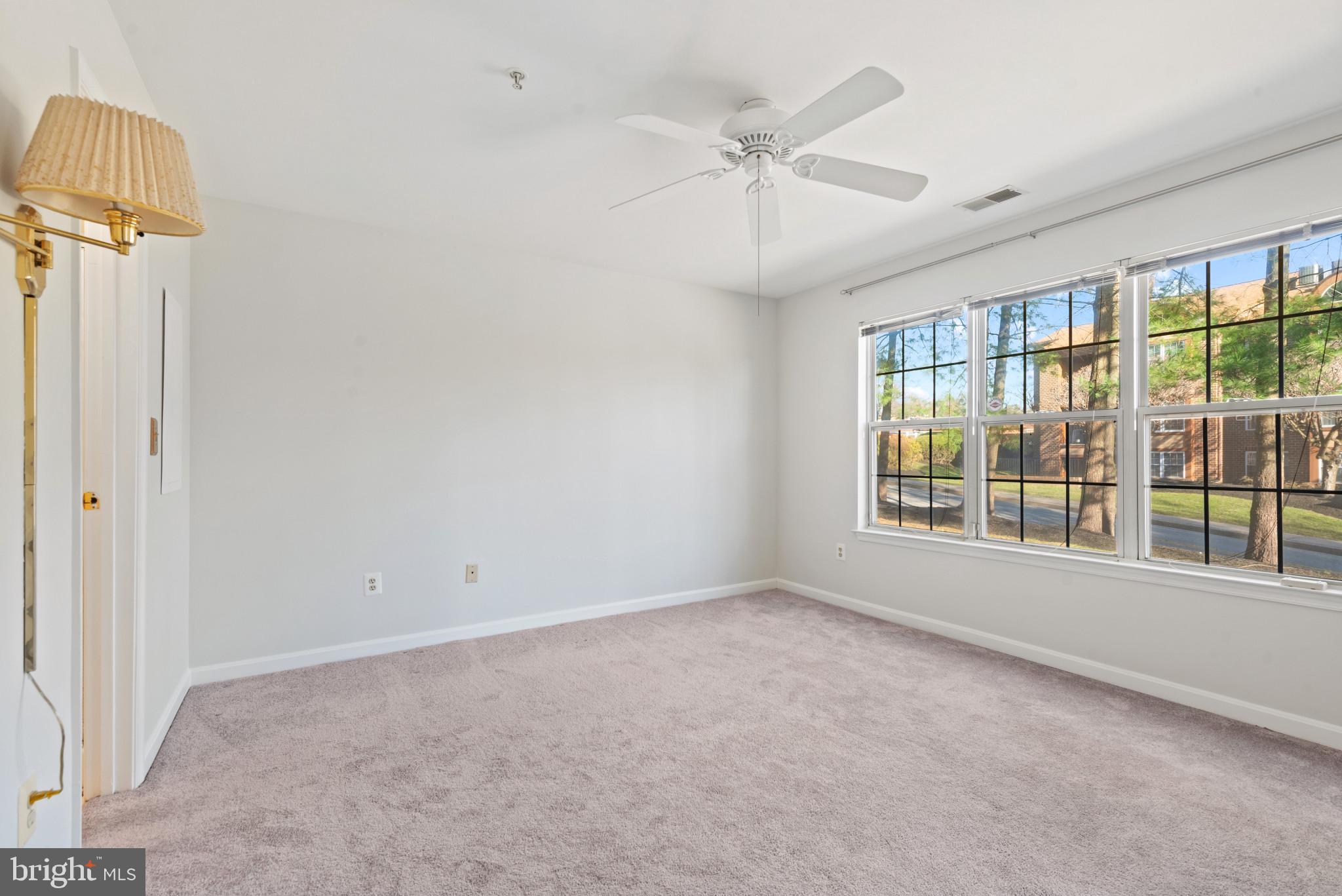 FALLS GABLE - Residential