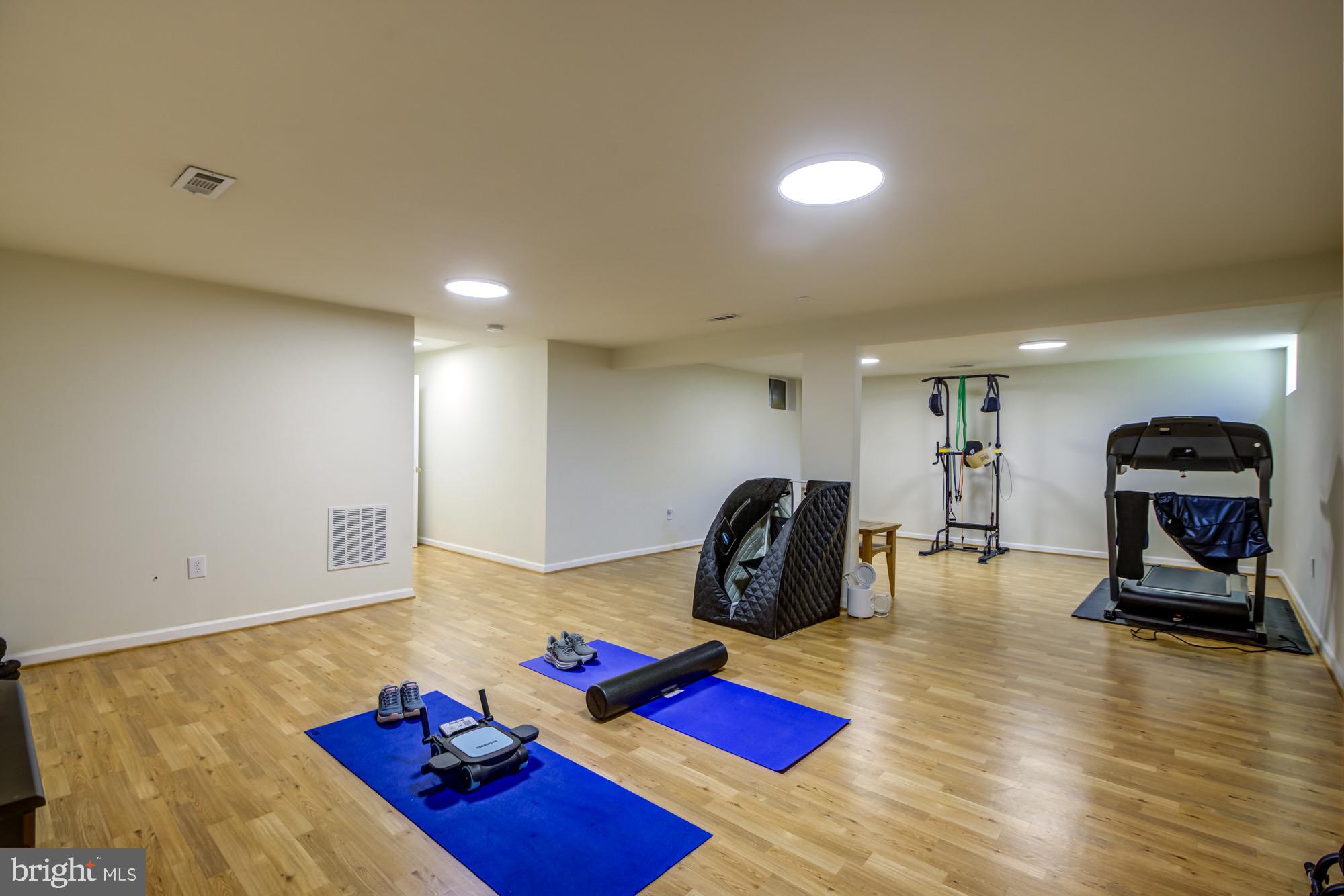 BRIDLEWOOD MANOR - Residential