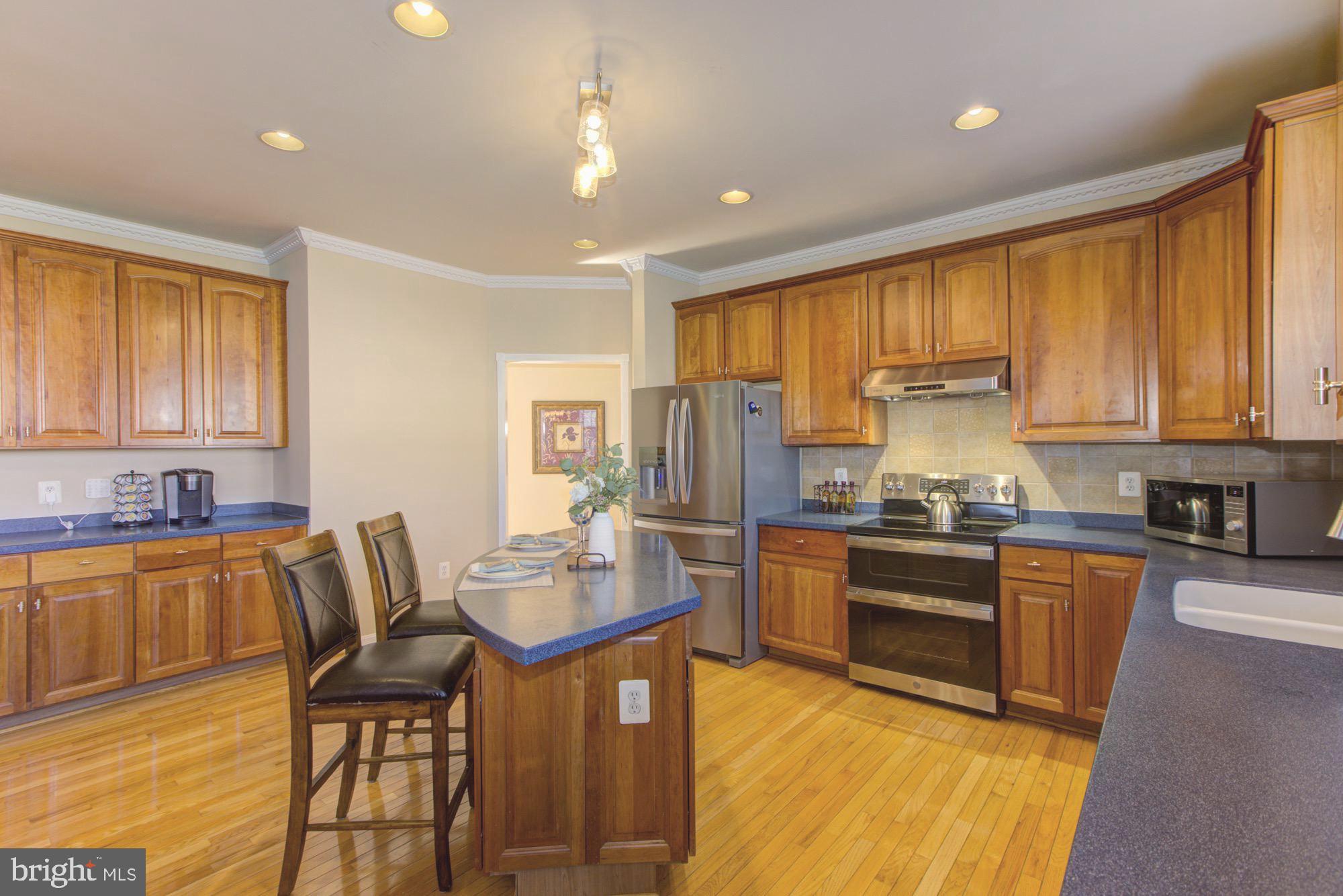 BRIDLEWOOD MANOR - Residential