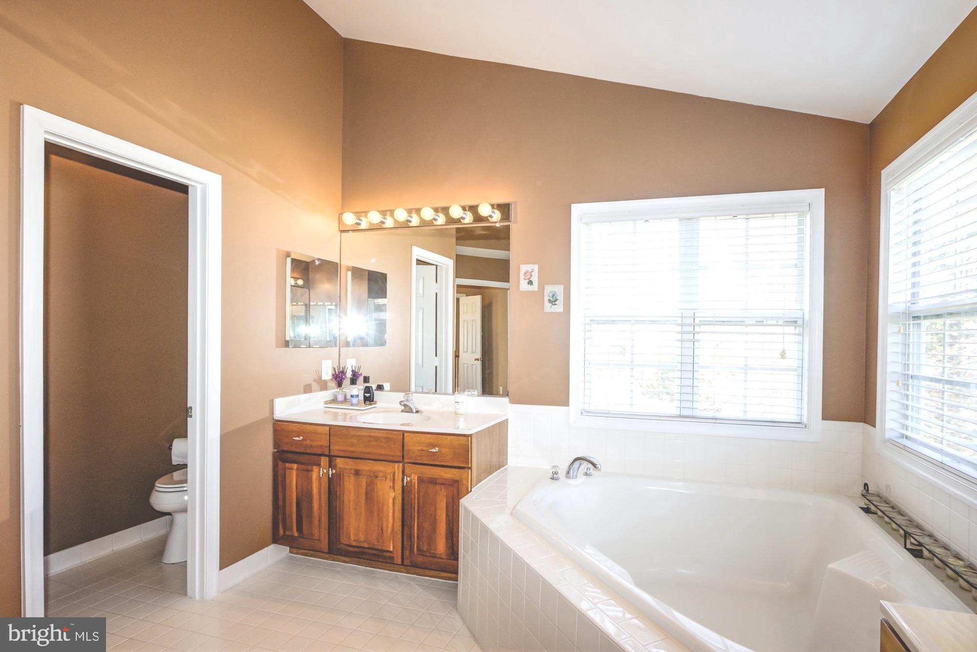 BRIDLEWOOD MANOR - Residential