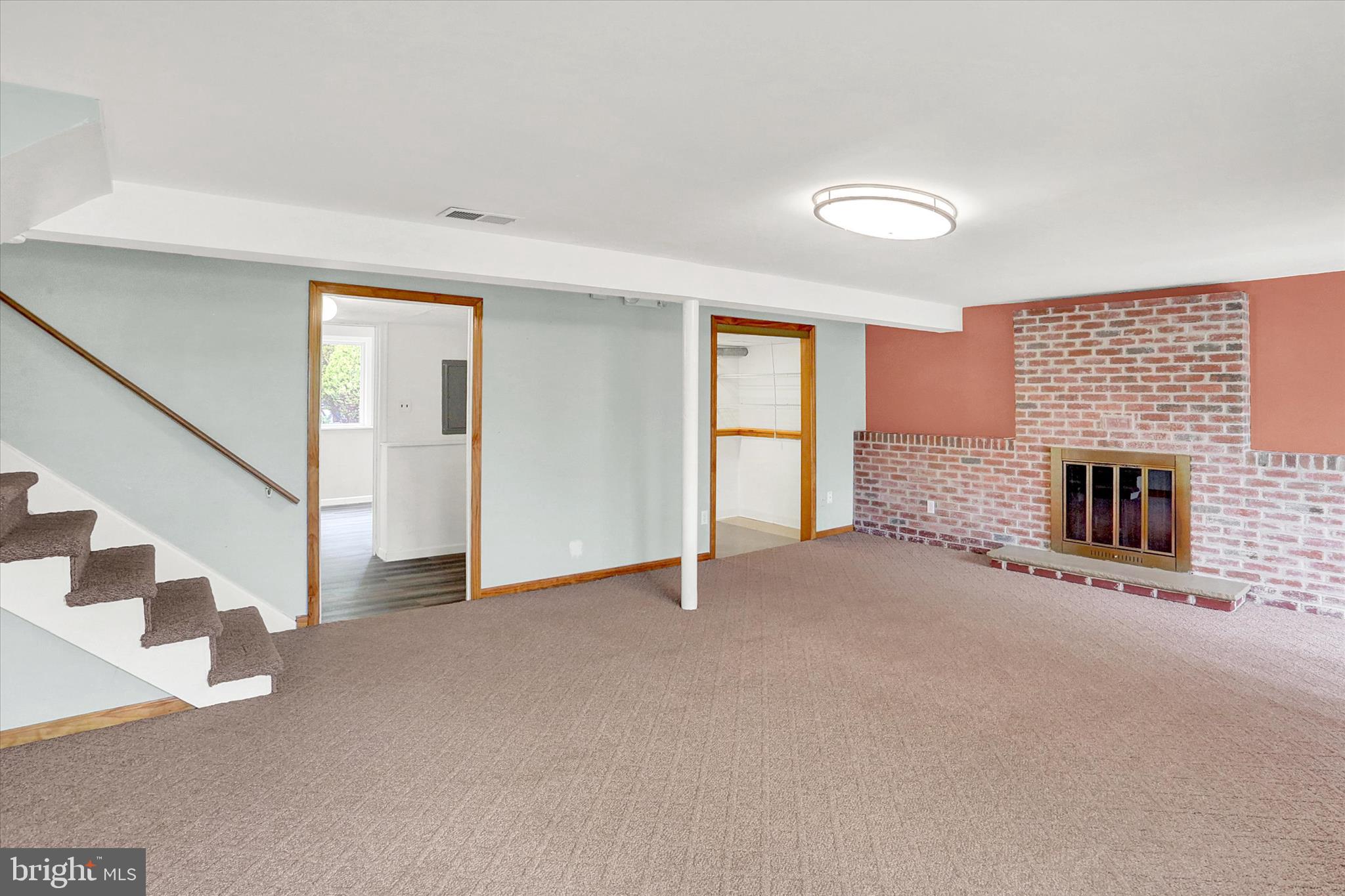 BROOKHAVEN - Residential