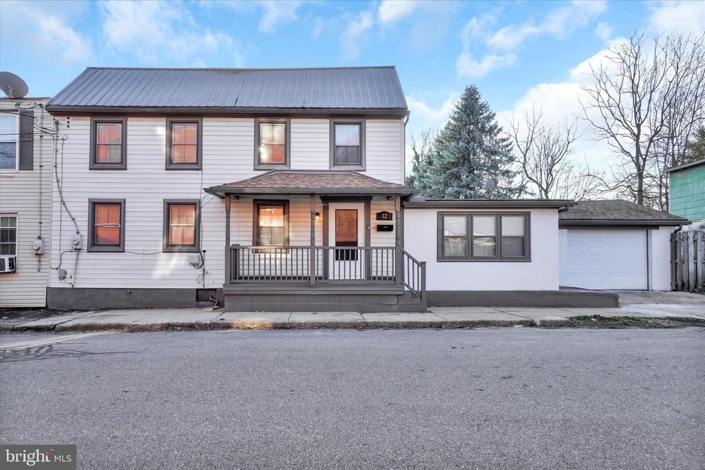 Photo of 32 S LOCUST ST, MARIETTA, PA 17547 (MLS # PALA2031524)