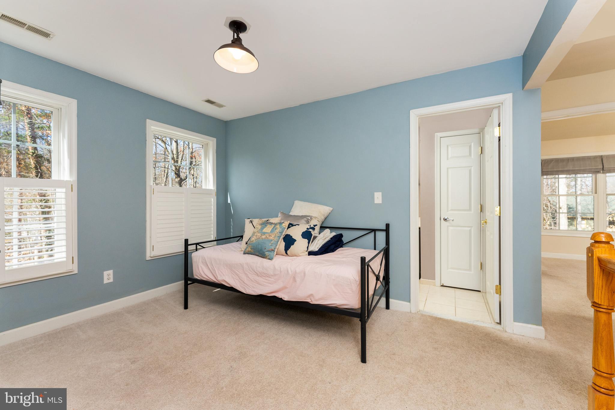 LAKE OF THE WOODS - Residential