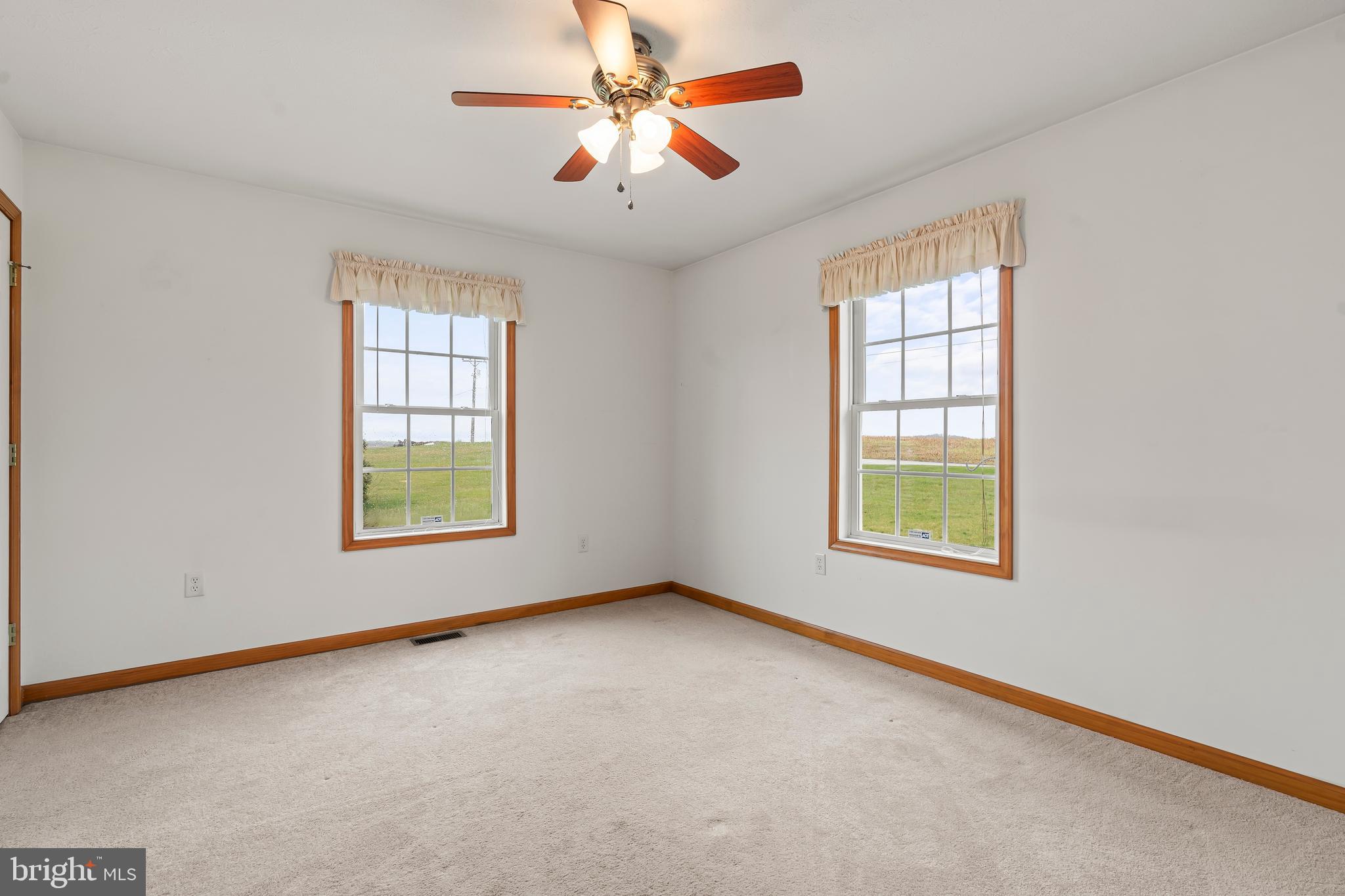 ARCADIAN TRIANGLE - Residential