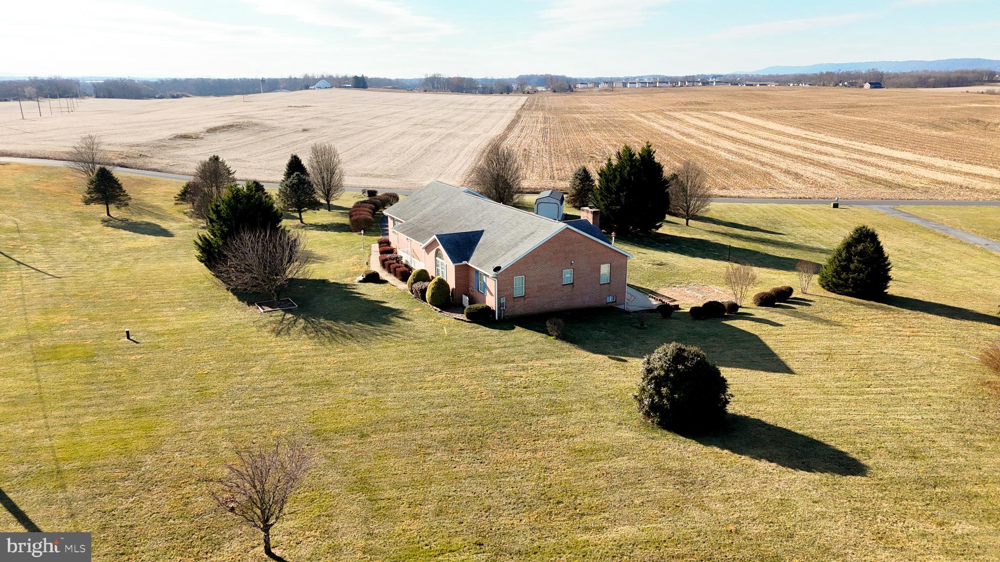 ARCADIAN TRIANGLE - Residential