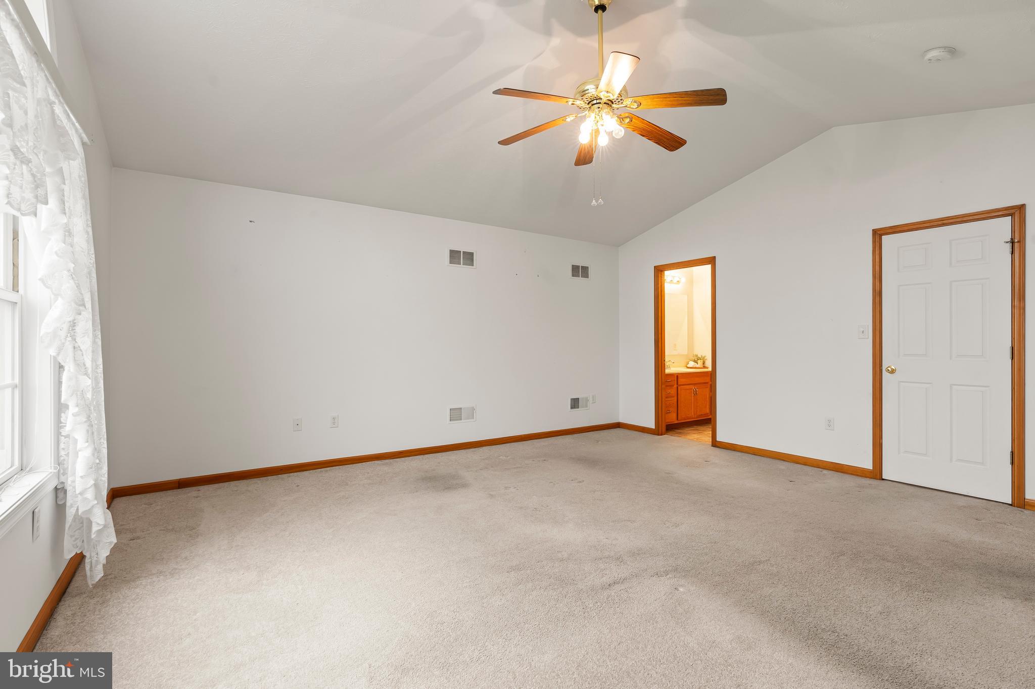 ARCADIAN TRIANGLE - Residential