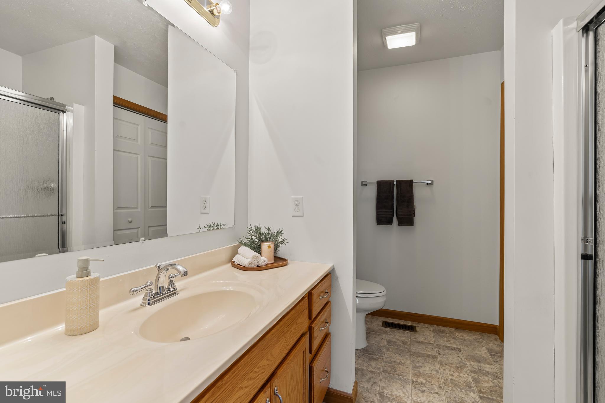 ARCADIAN TRIANGLE - Residential