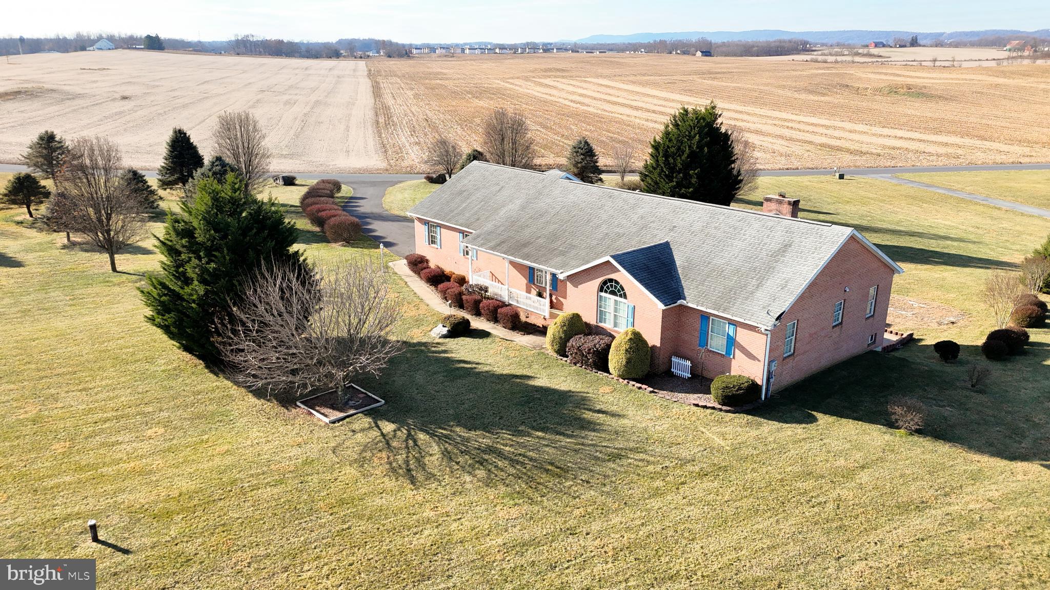 ARCADIAN TRIANGLE - Residential