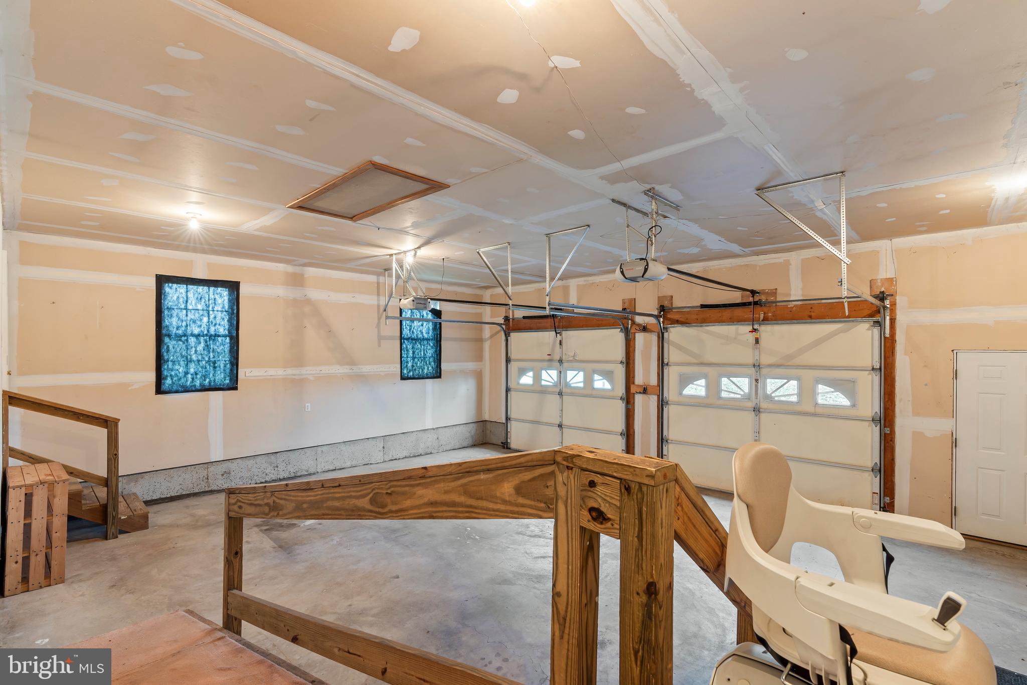 ARCADIAN TRIANGLE - Residential