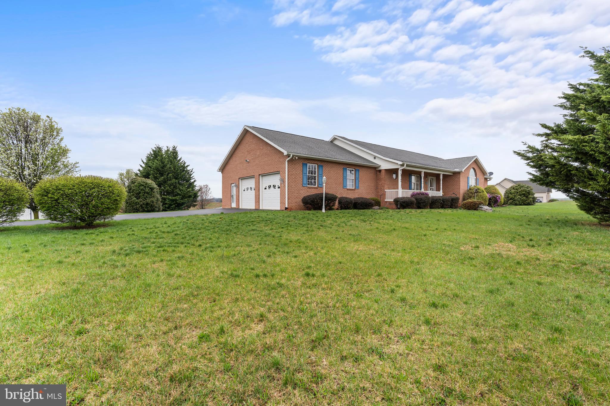 ARCADIAN TRIANGLE - Residential