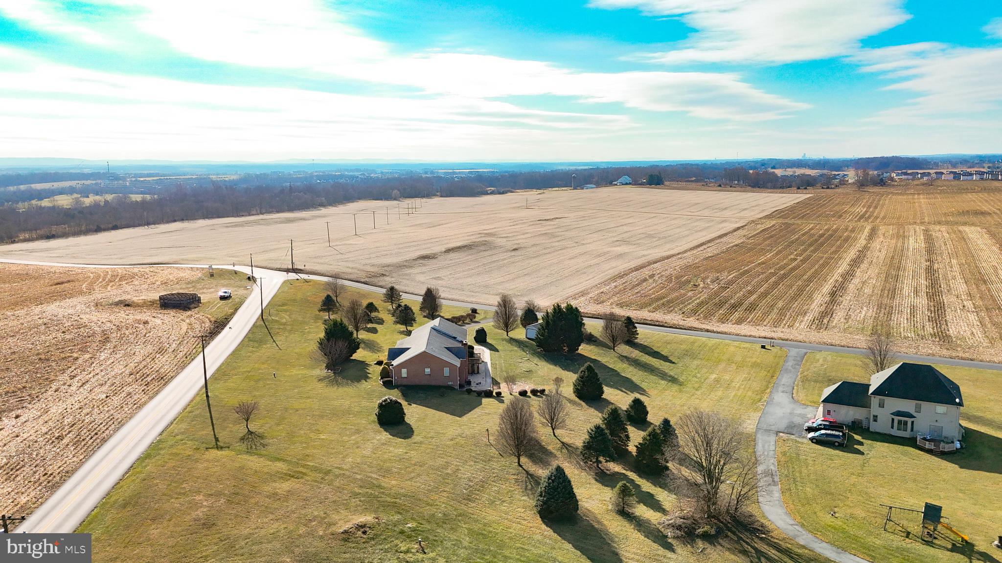 ARCADIAN TRIANGLE - Residential