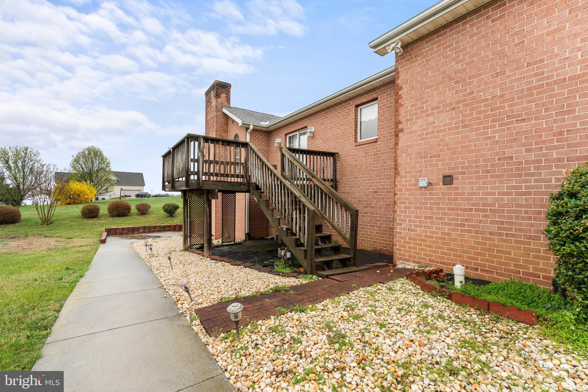 ARCADIAN TRIANGLE - Residential