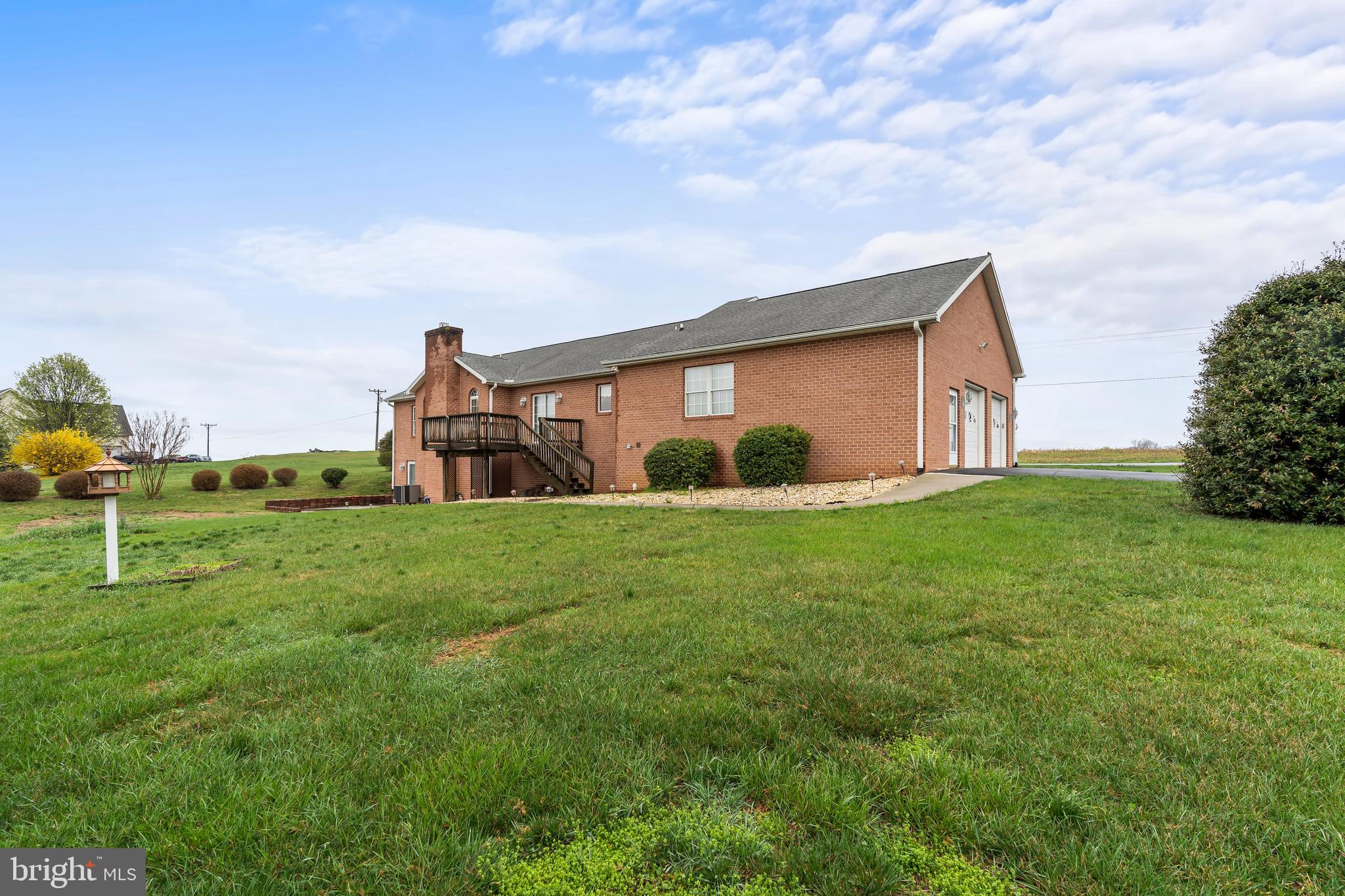 ARCADIAN TRIANGLE - Residential