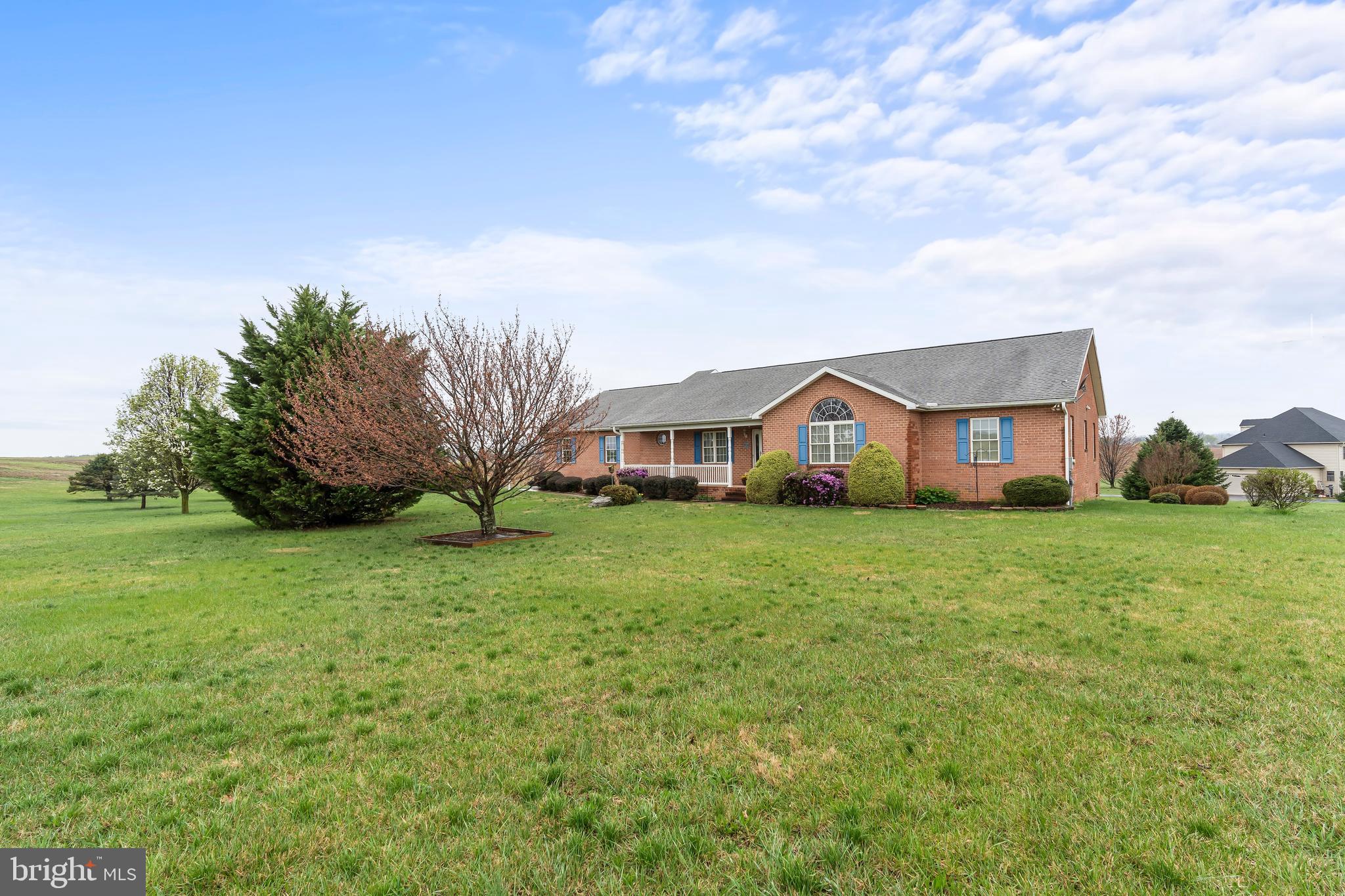 ARCADIAN TRIANGLE - Residential