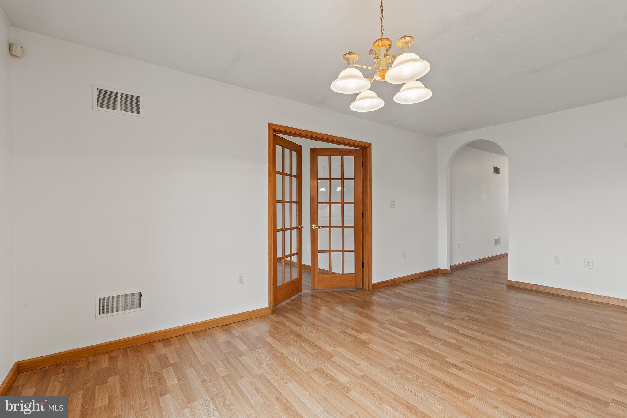 ARCADIAN TRIANGLE - Residential