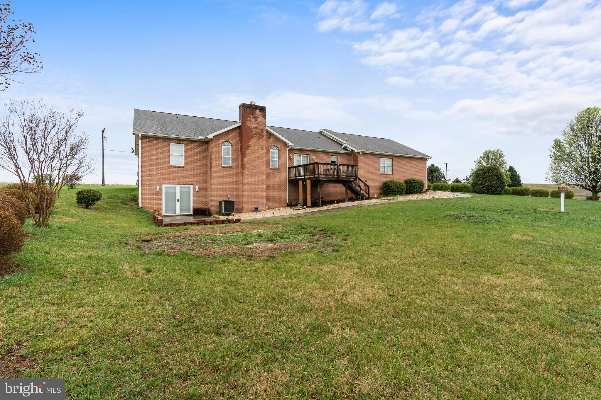 ARCADIAN TRIANGLE - Residential