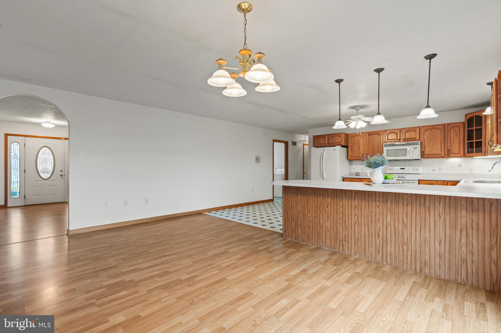 ARCADIAN TRIANGLE - Residential