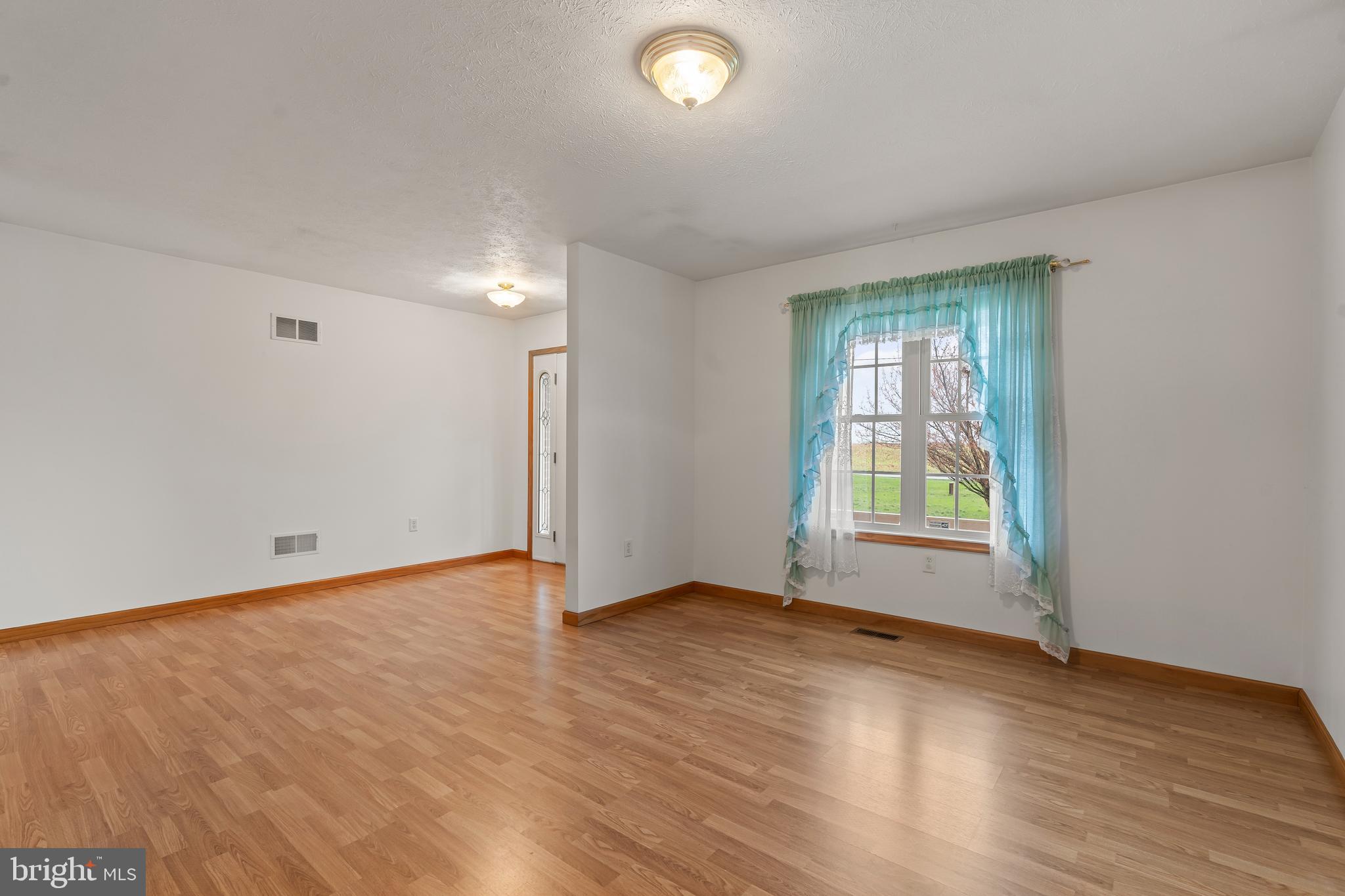 ARCADIAN TRIANGLE - Residential