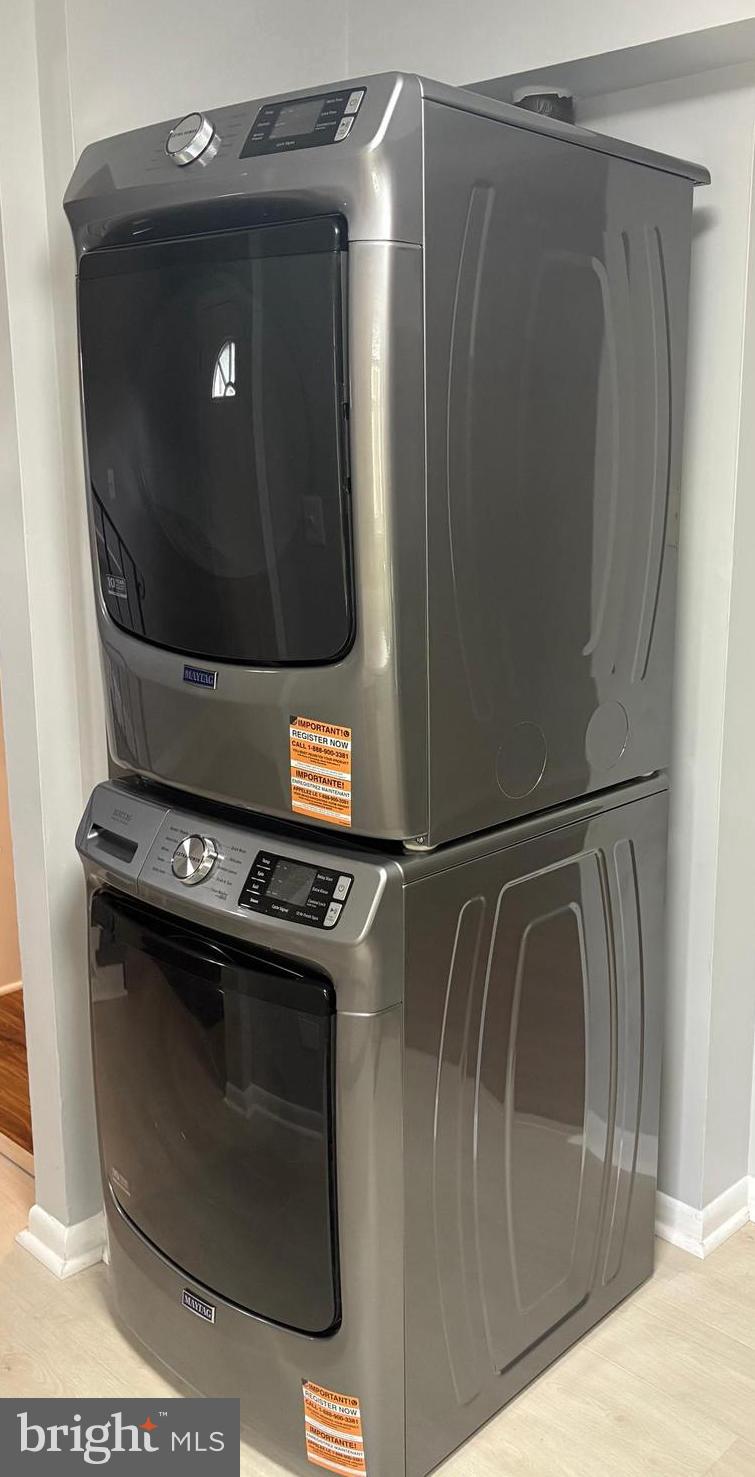 CRESTWOOD VILLAGE - Residential