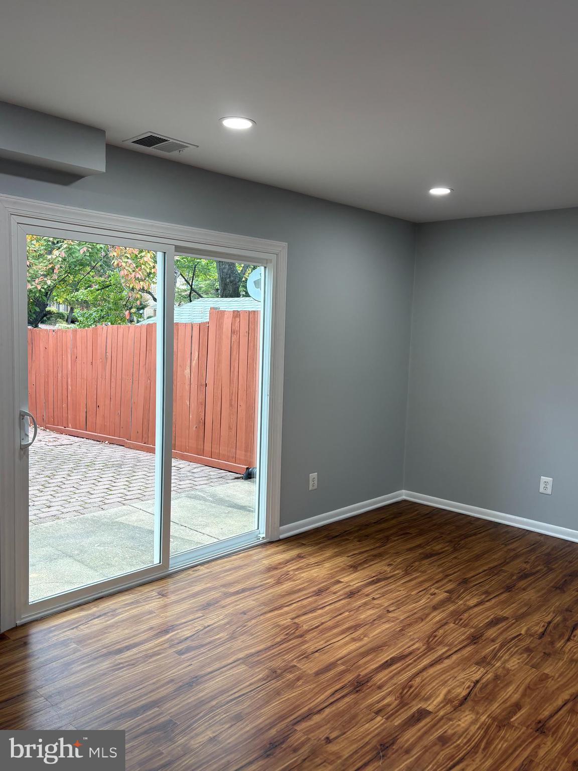 CRESTWOOD VILLAGE - Residential