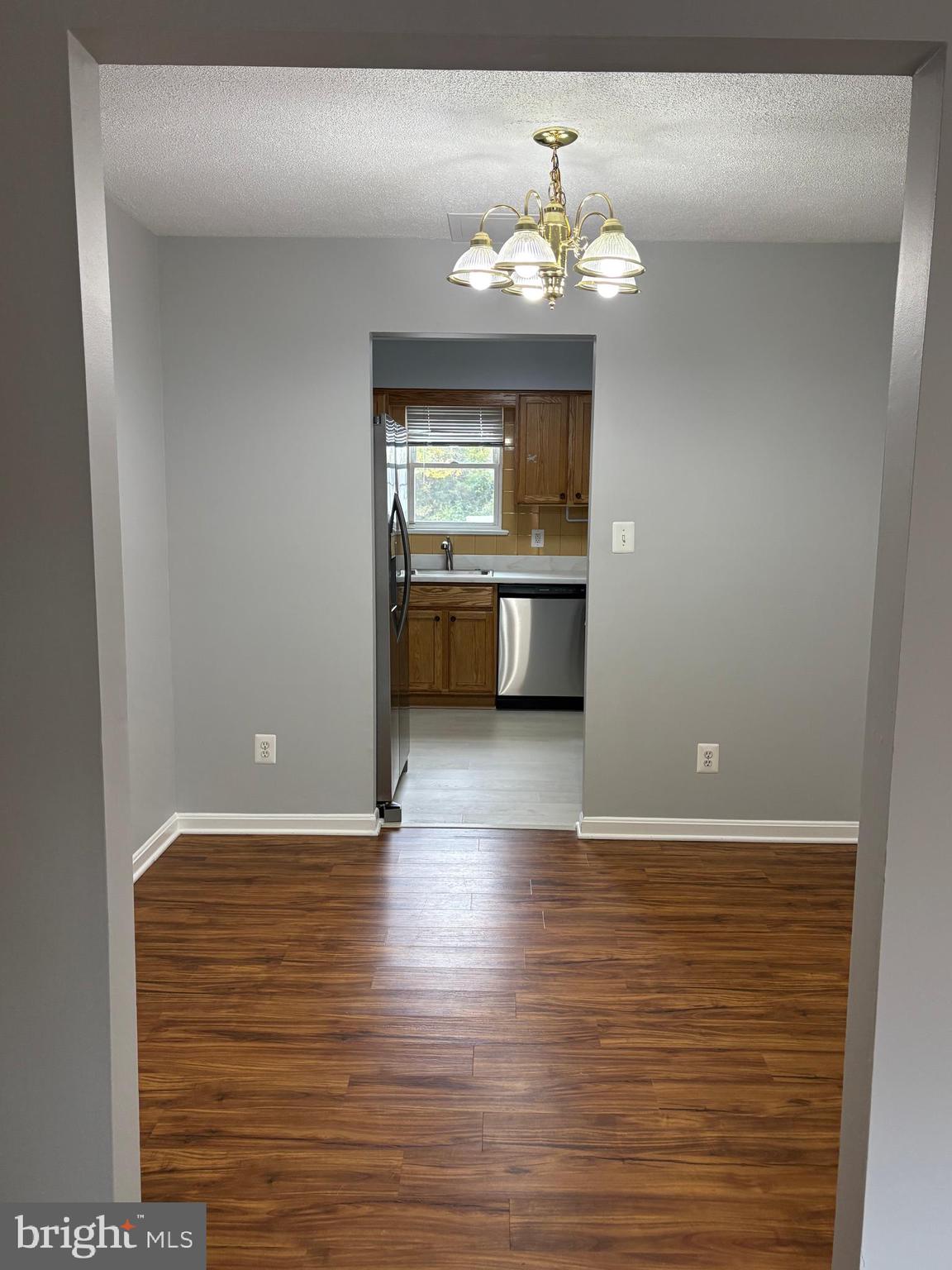 CRESTWOOD VILLAGE - Residential