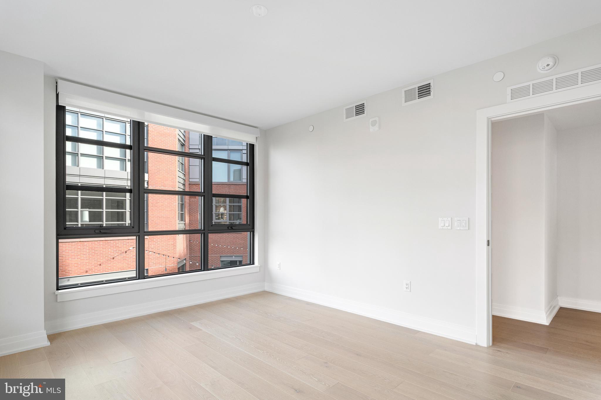 OLD TOWN ALEXANDRIA - Residential