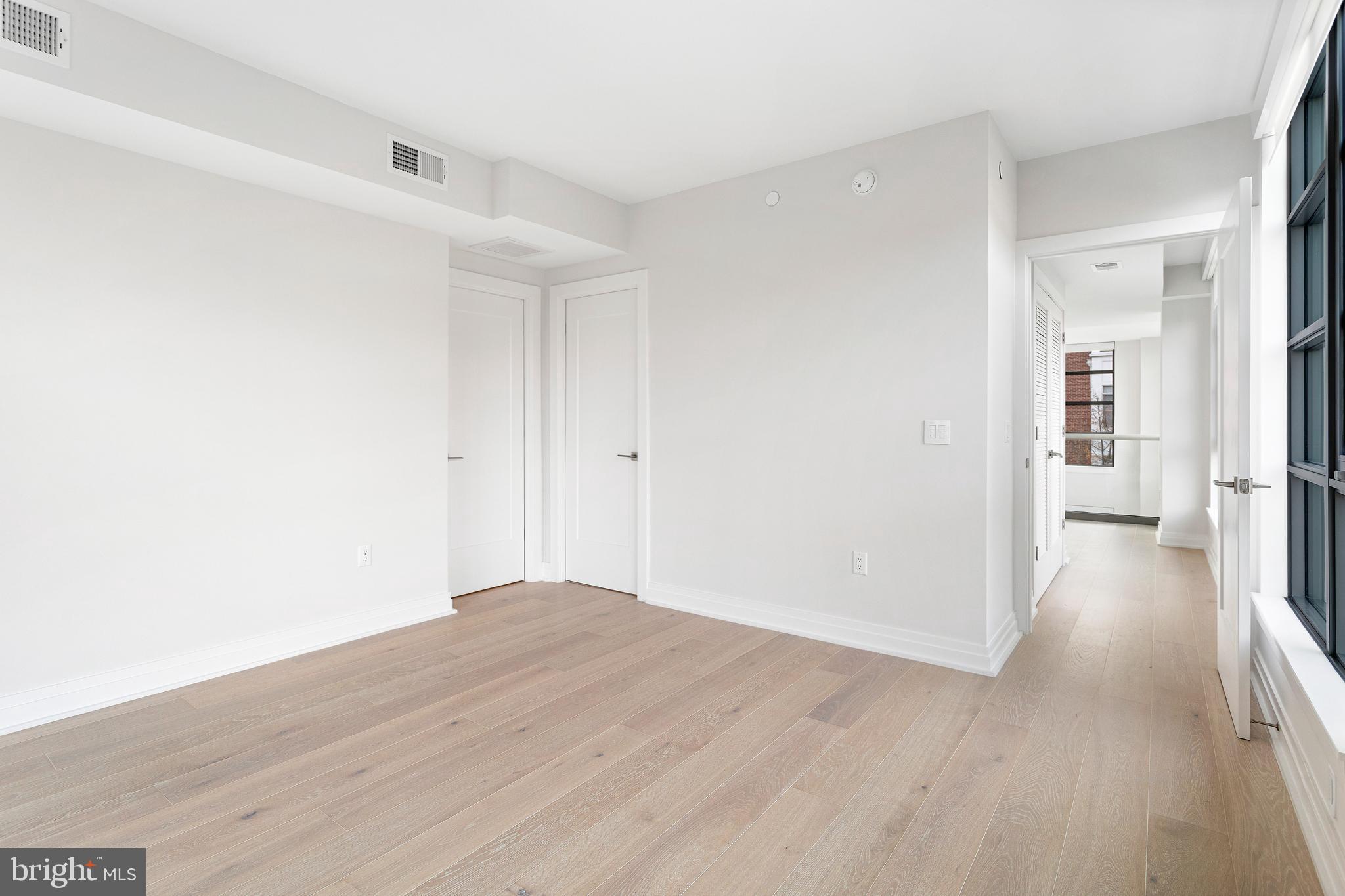 OLD TOWN ALEXANDRIA - Residential