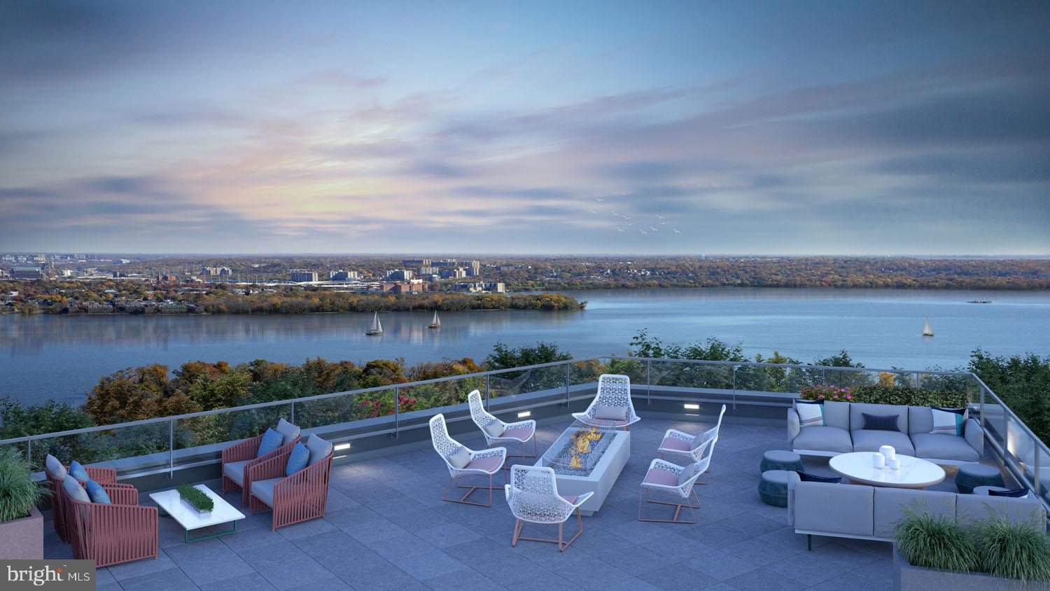 OLD TOWN ALEXANDRIA - Residential