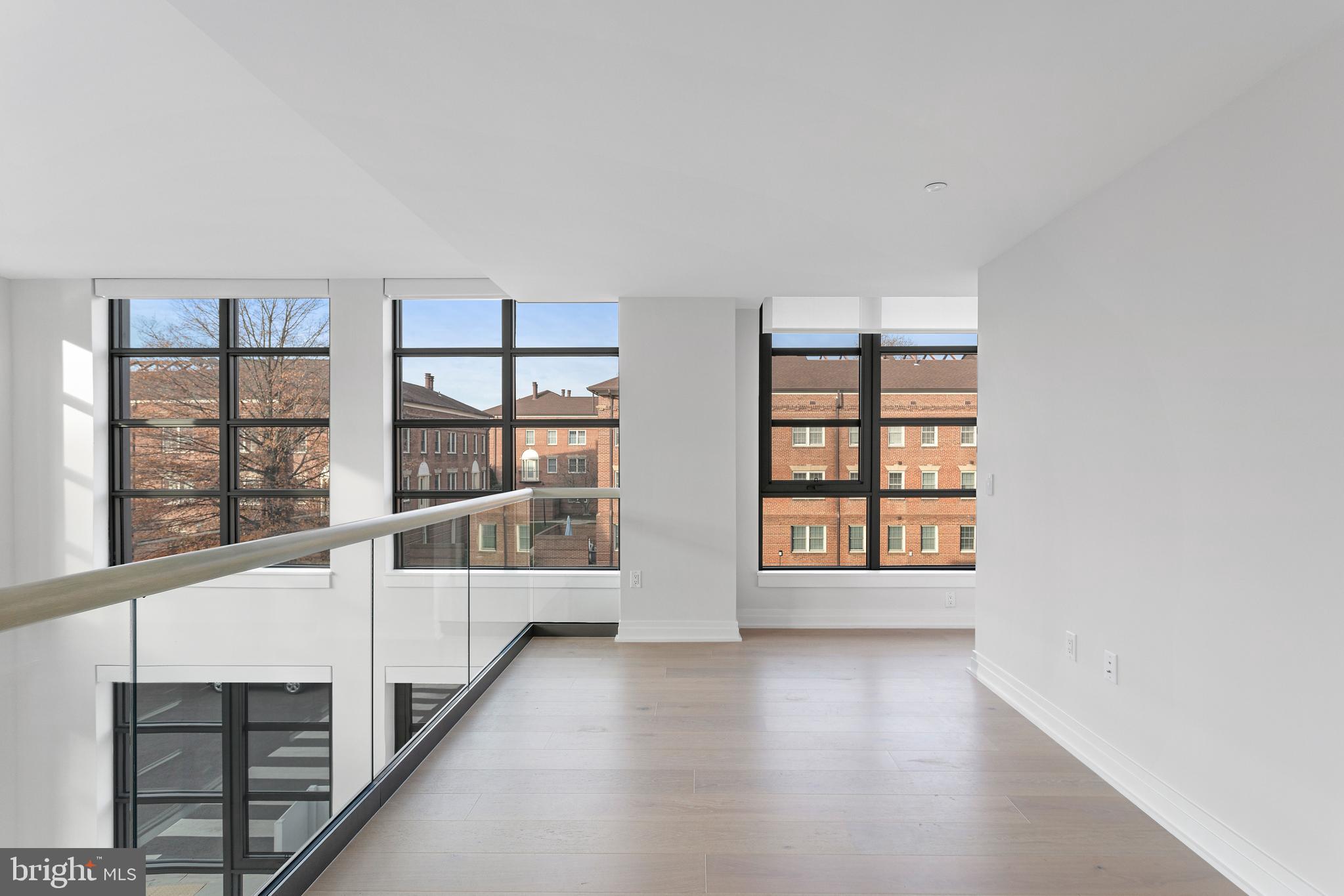 OLD TOWN ALEXANDRIA - Residential