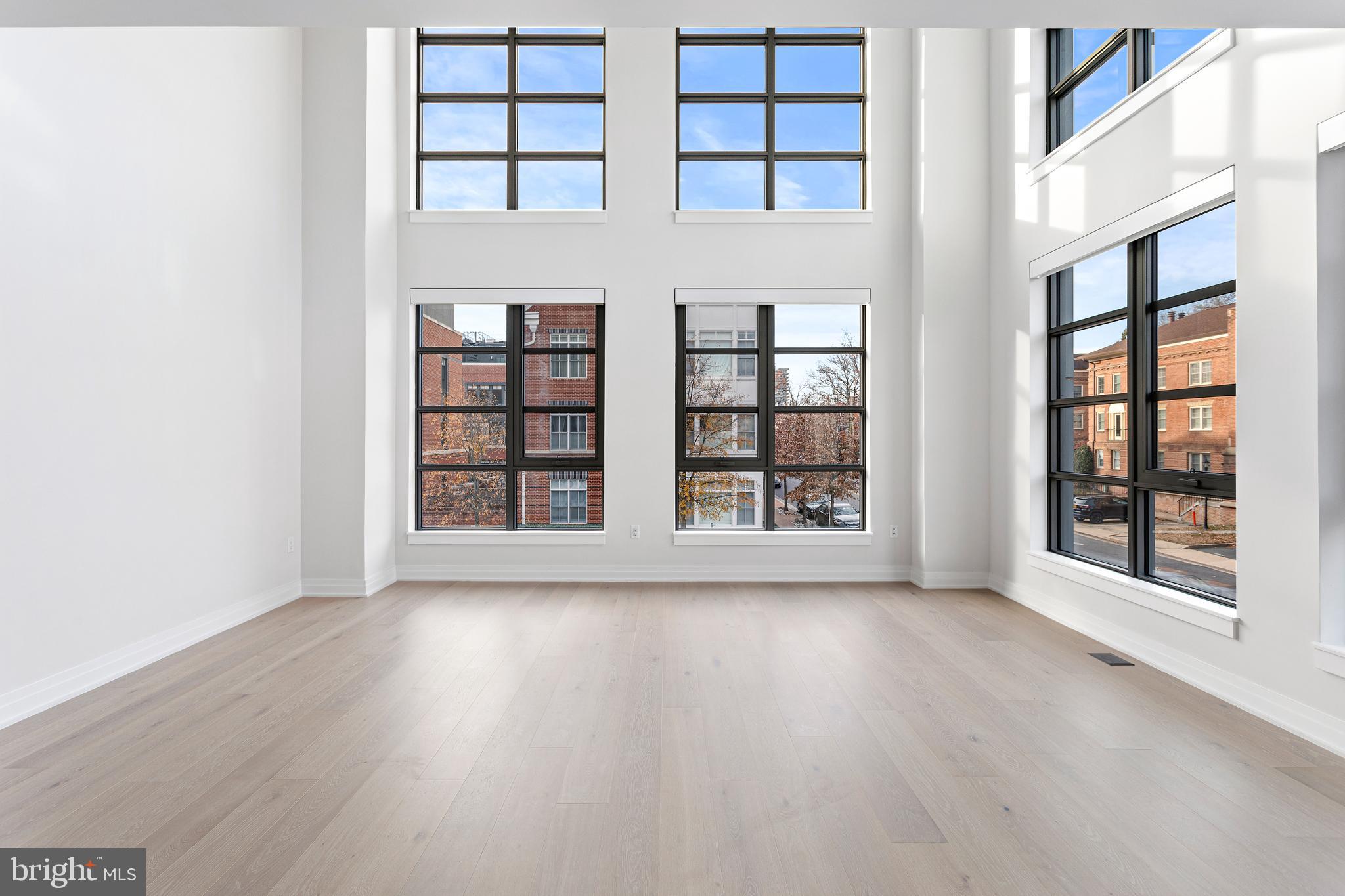 OLD TOWN ALEXANDRIA - Residential