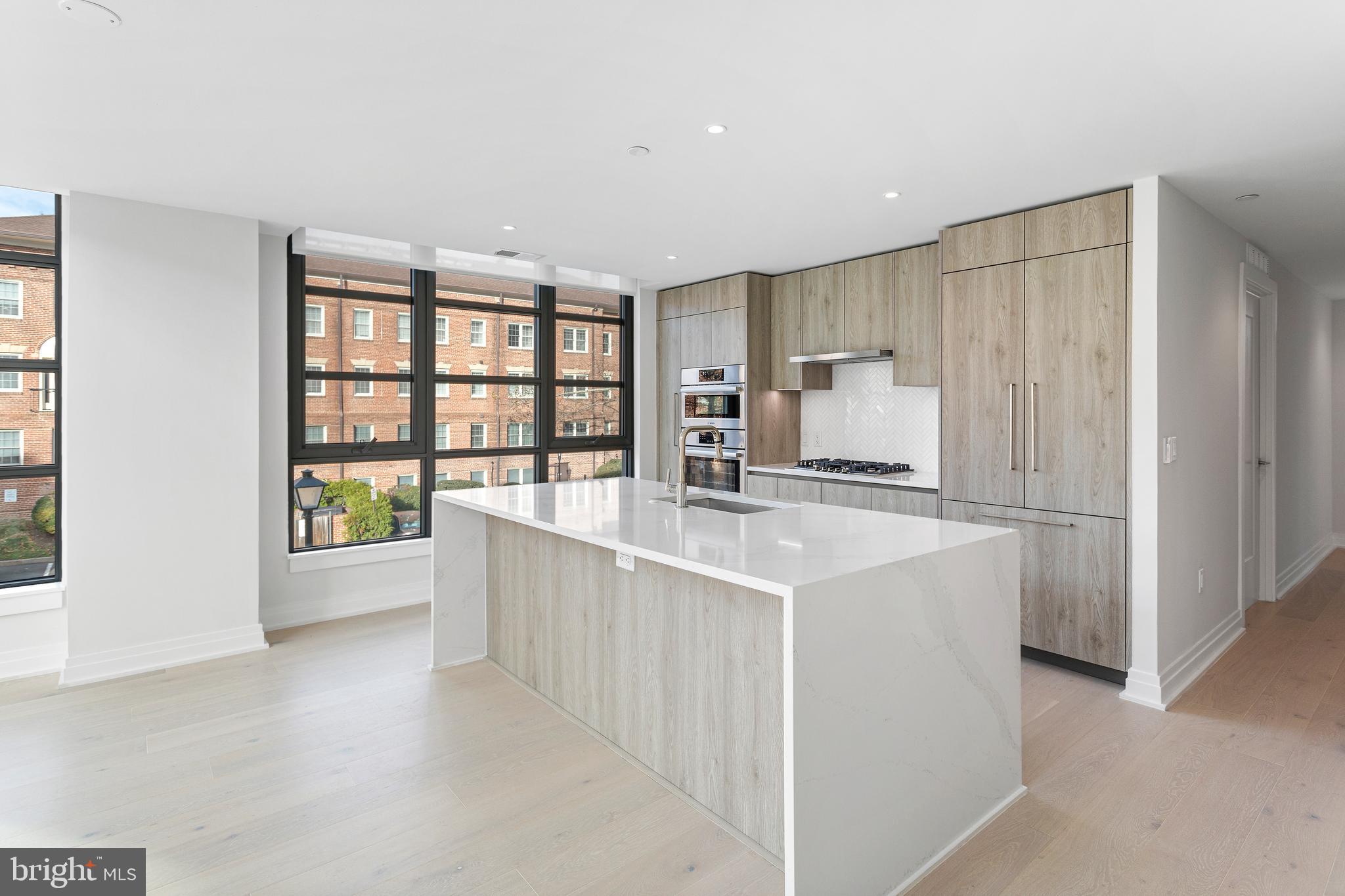 OLD TOWN ALEXANDRIA - Residential