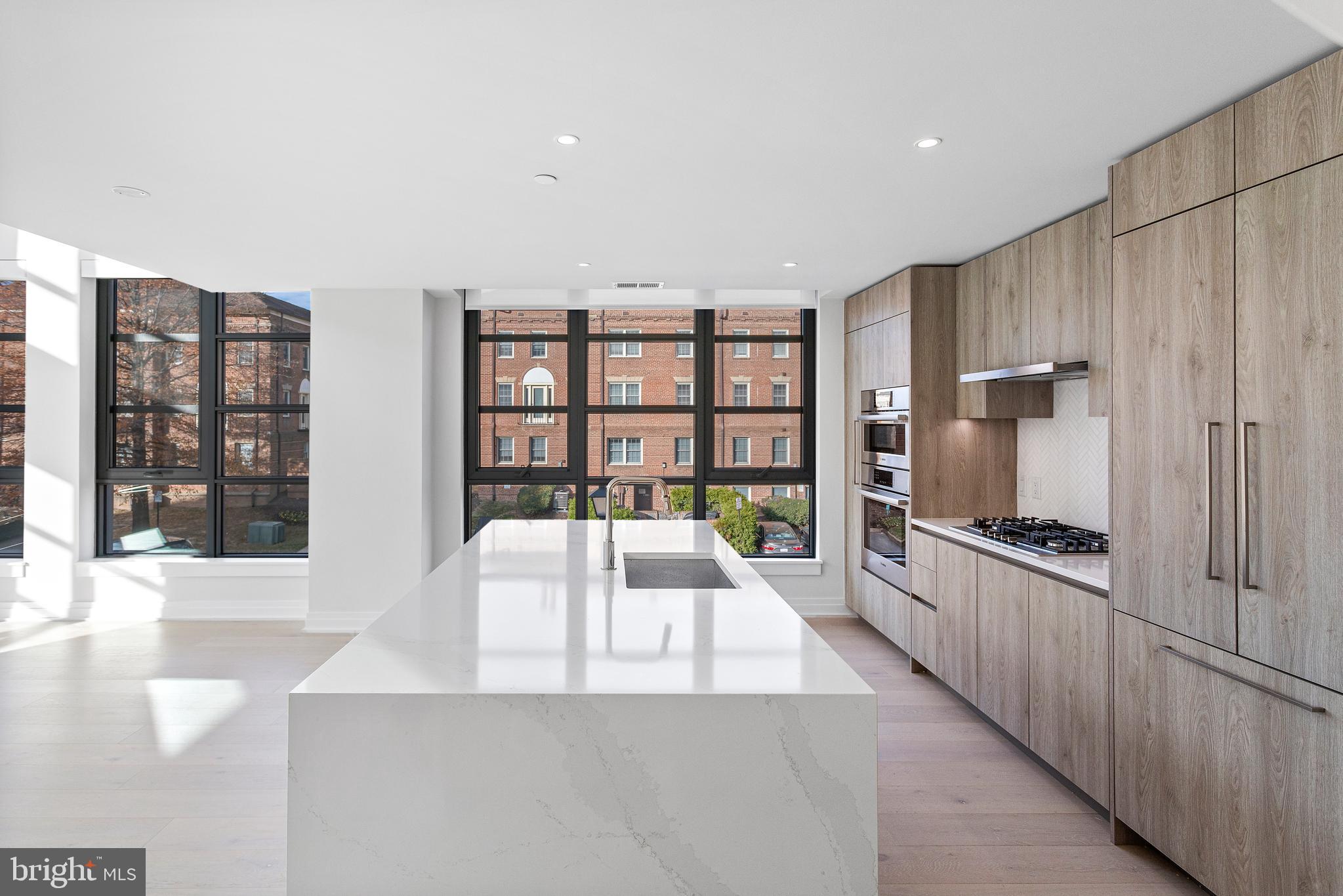 OLD TOWN ALEXANDRIA - Residential