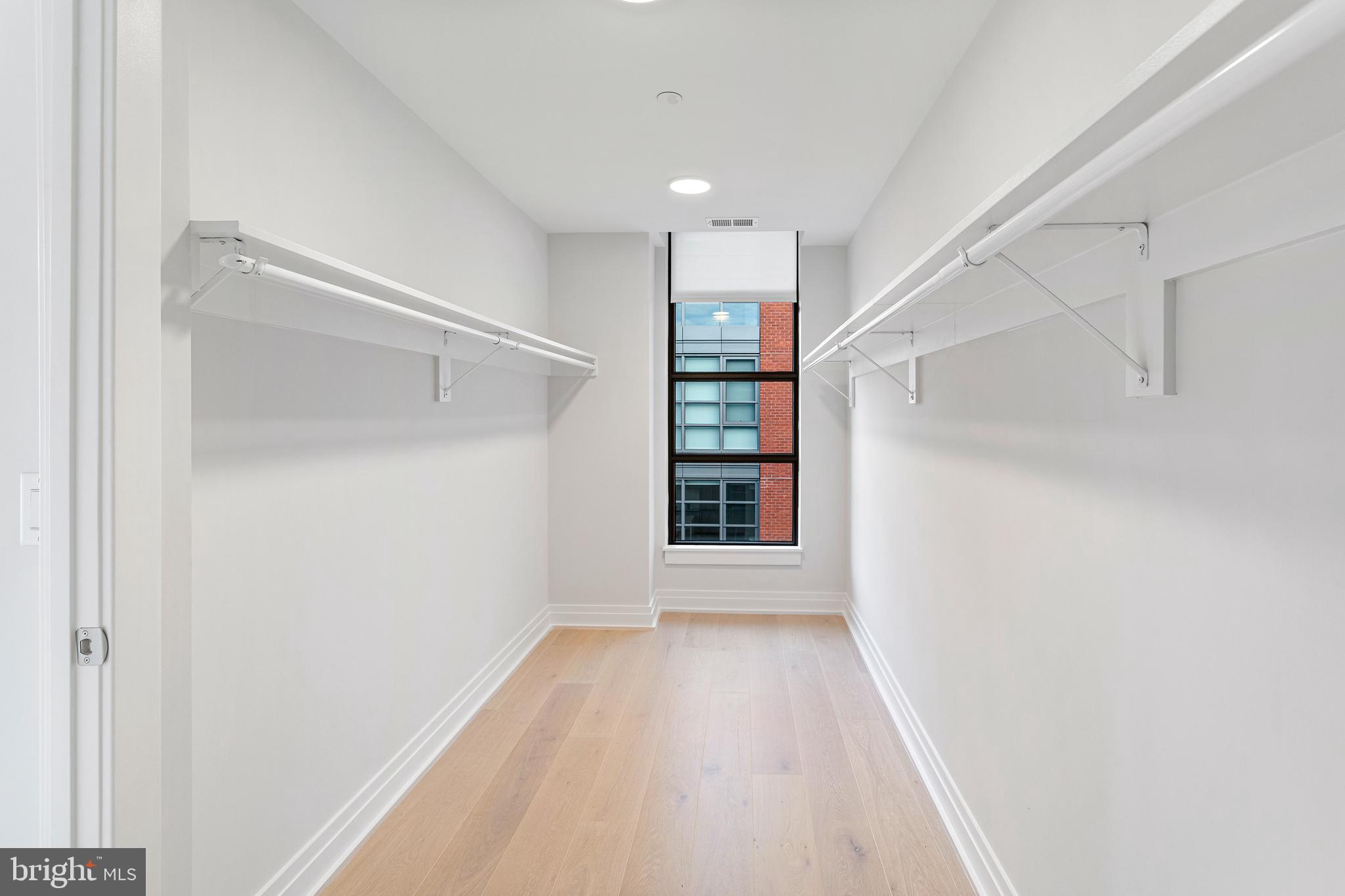 OLD TOWN ALEXANDRIA - Residential