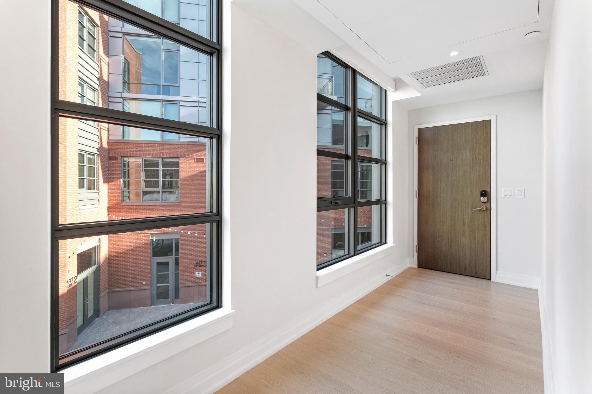 OLD TOWN ALEXANDRIA - Residential