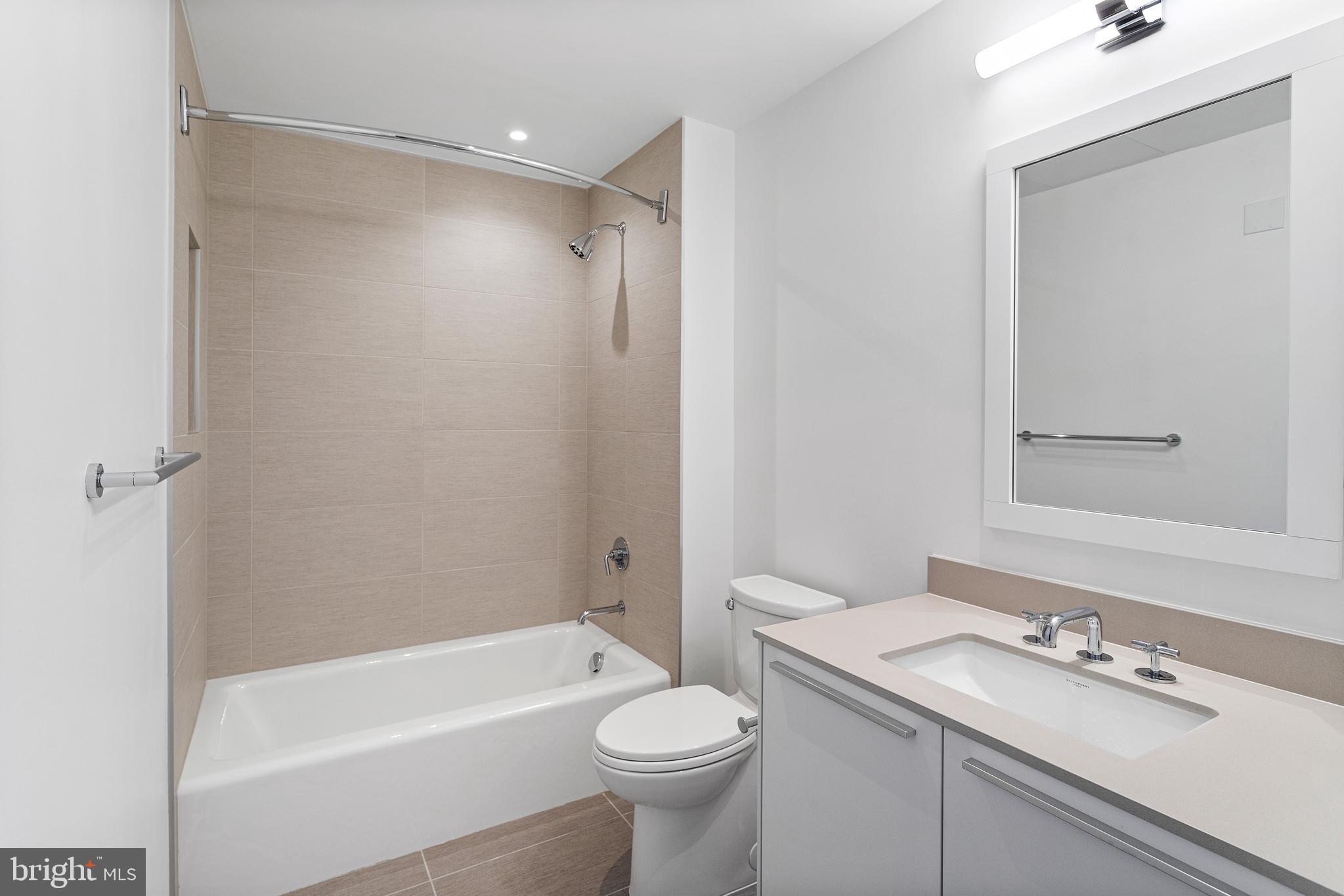 OLD TOWN ALEXANDRIA - Residential