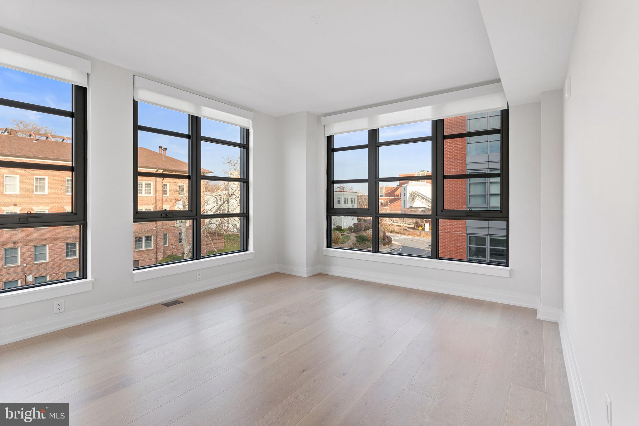 OLD TOWN ALEXANDRIA - Residential