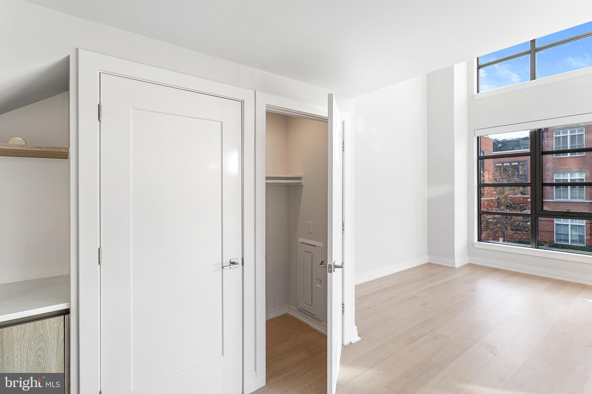 OLD TOWN ALEXANDRIA - Residential