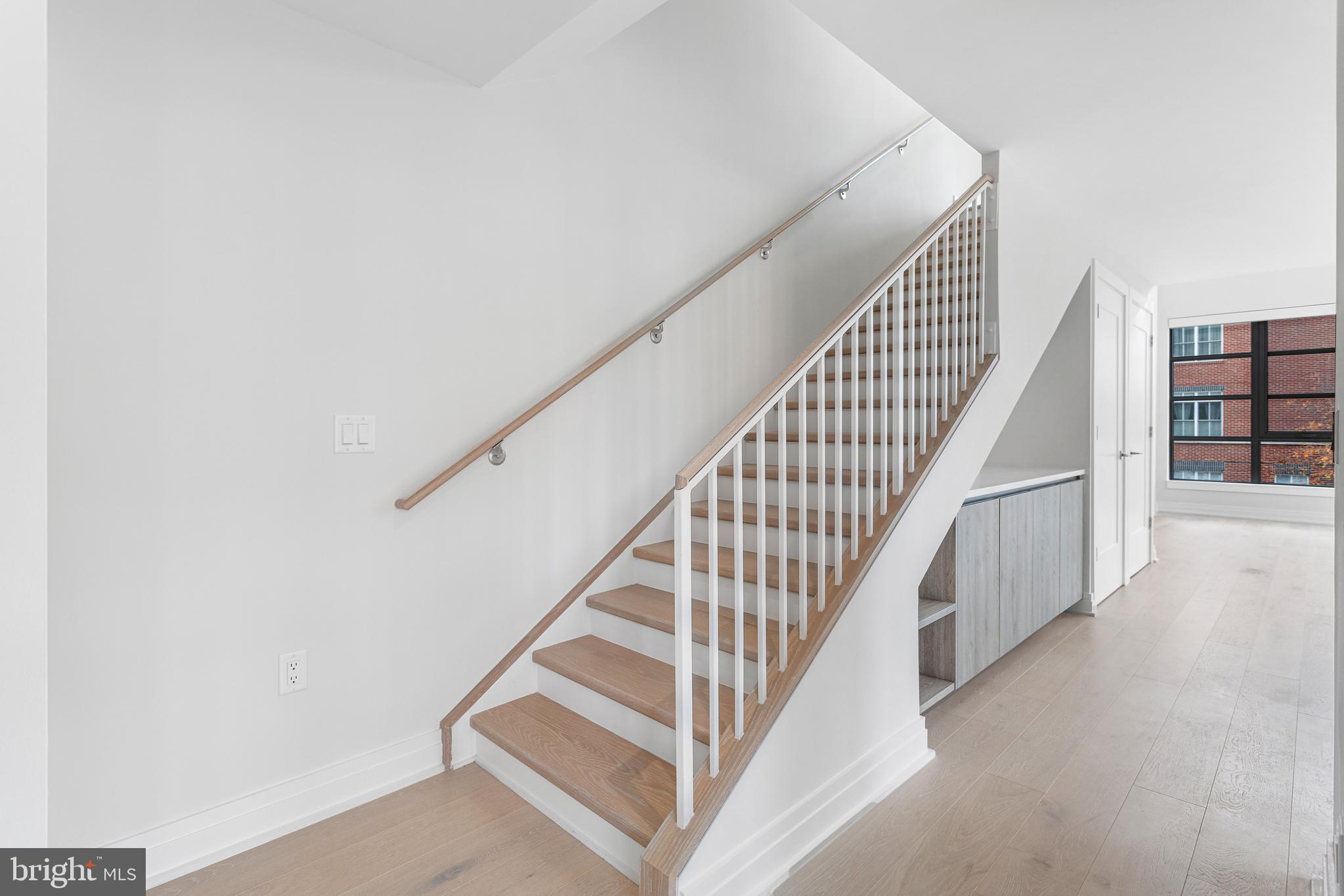 OLD TOWN ALEXANDRIA - Residential