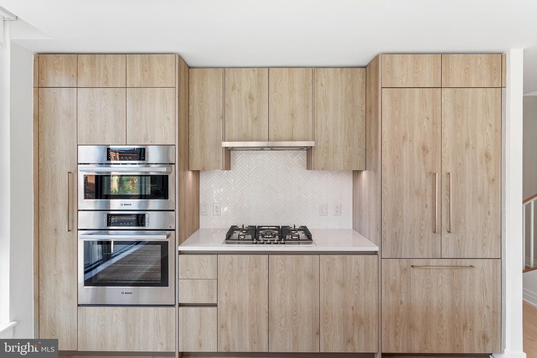 OLD TOWN ALEXANDRIA - Residential