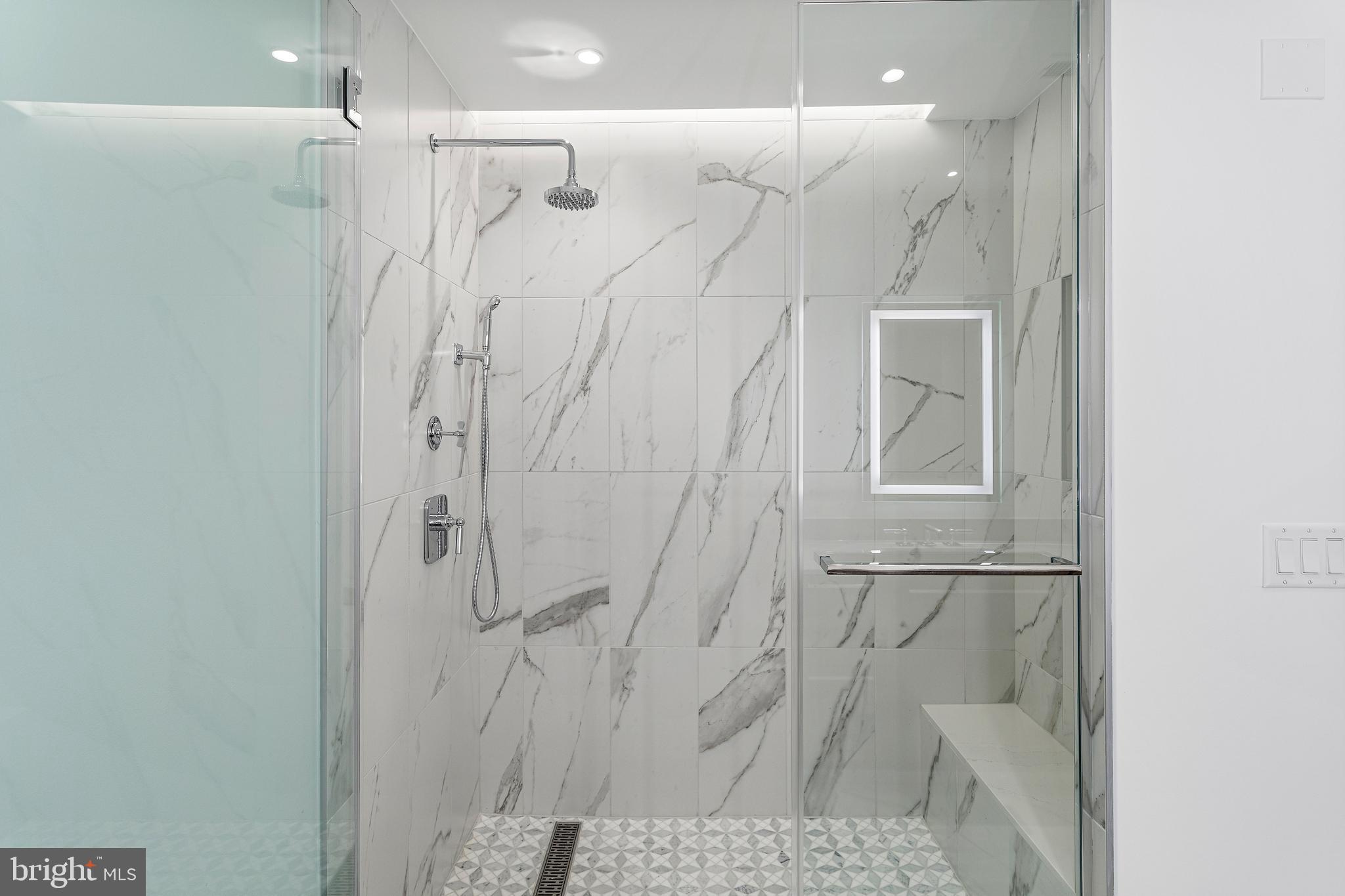 OLD TOWN ALEXANDRIA - Residential