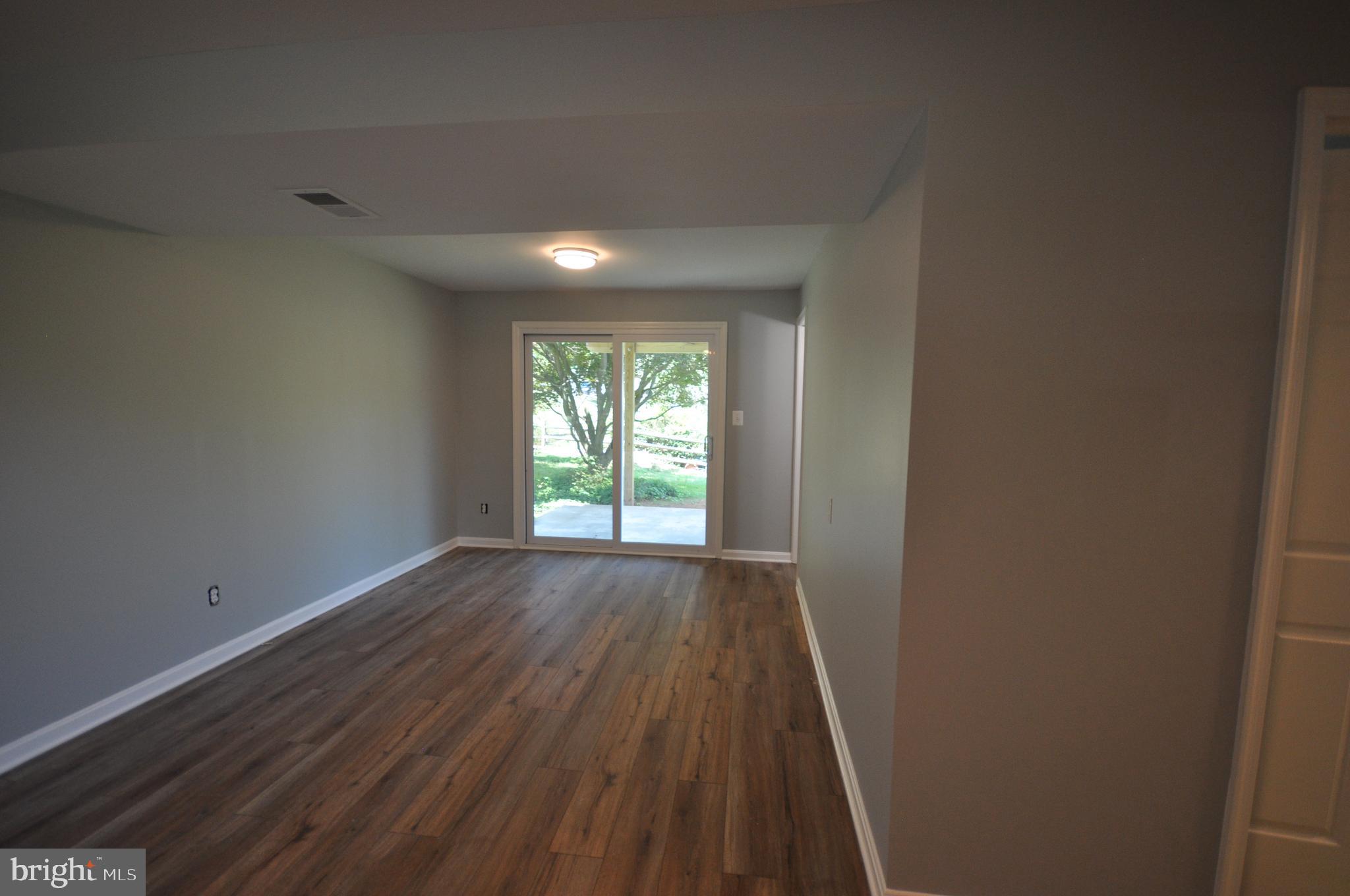 BROADVIEW - Residential Lease