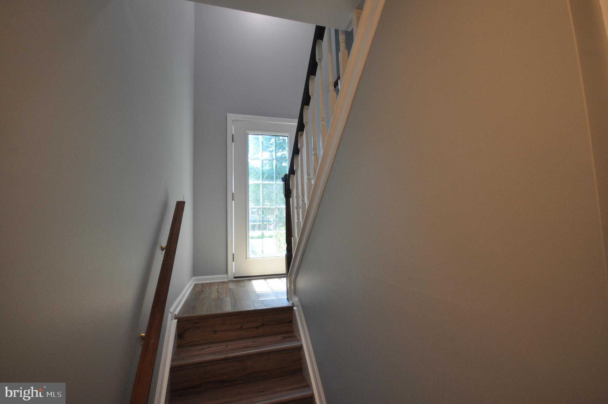 BROADVIEW - Residential Lease