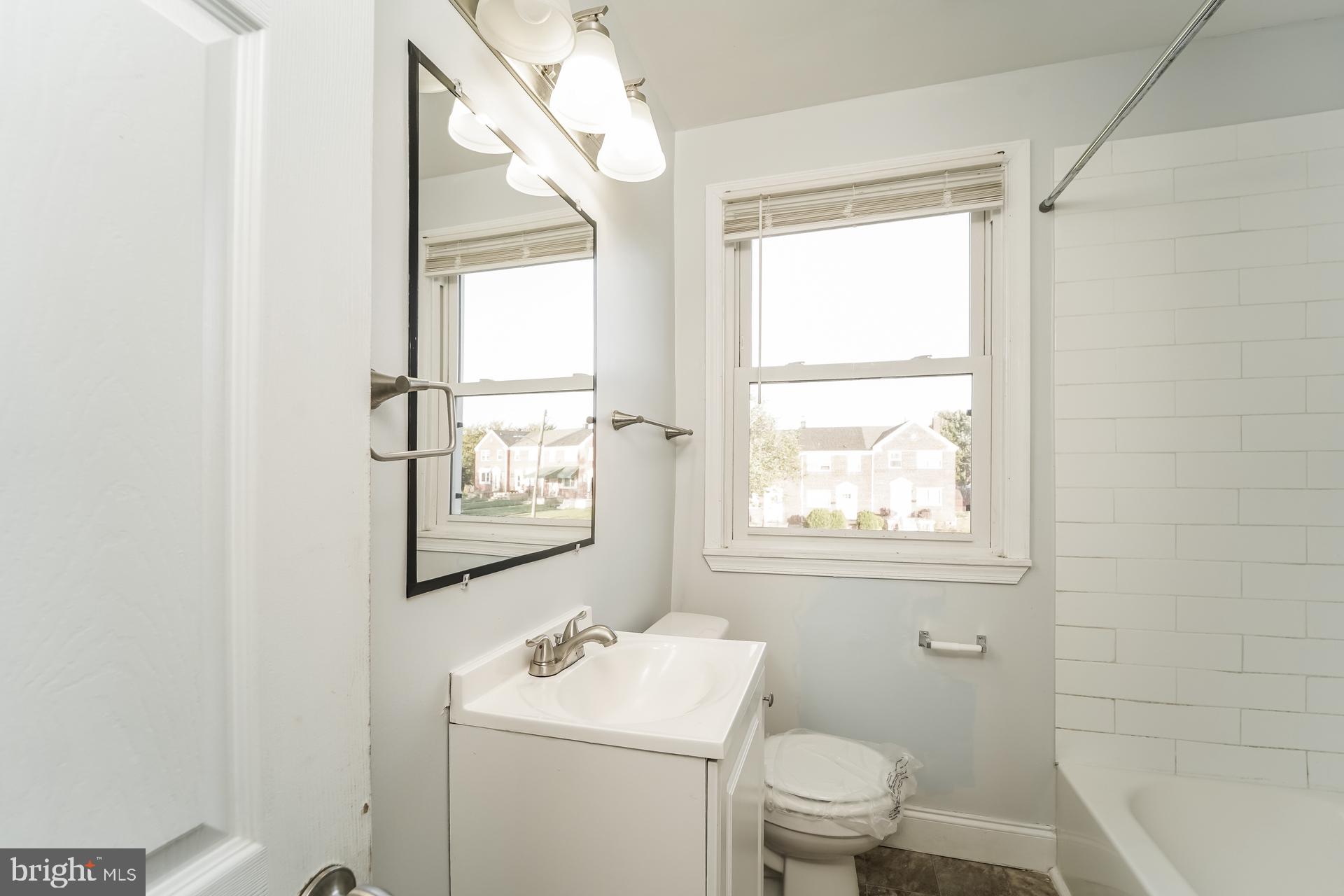 WEST EDMONDALE - Residential Lease