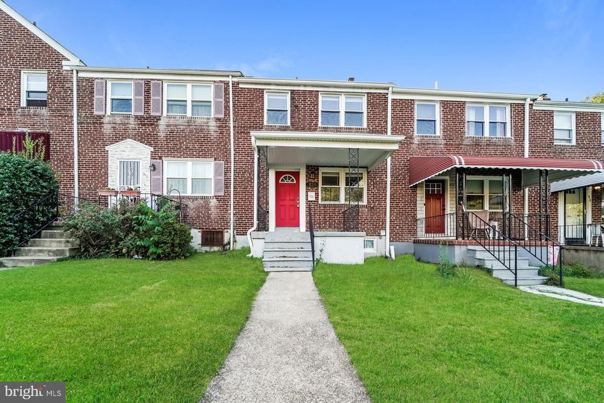 Autumn Days are Here Again! Move in by 9/30/23 and receive $900 off November rent with a 13 month lease. OR receive November 2023 free on an 18 month lease with a 6% increase at month 13 AND get your application fee waived if you're approved for an 18 month lease

Come view this 4 bedroom, 2 bathroom townhome in historic Baltimore. As you enter, you will find a welcoming and comfortable living space perfect for entertaining. Harness your inner chef in the nicely appointed kitchen boasting modern cabinetry, stainless steel appliances, and a stylish countertop with ample space for preparing meals. There are three nice-sized bedrooms on the upper level and a bonus bedroom on the lower level. Savor a morning cup of coffee on the front porch, the perfect spot to welcome in the day. Act quickly to make this your new home! 

Deposit determined by credit score. Applicant to verify school. Renter insurance is required. Landscaping and pest control are Tenant responsibilities. The property allows self-guided viewing without an appointment.