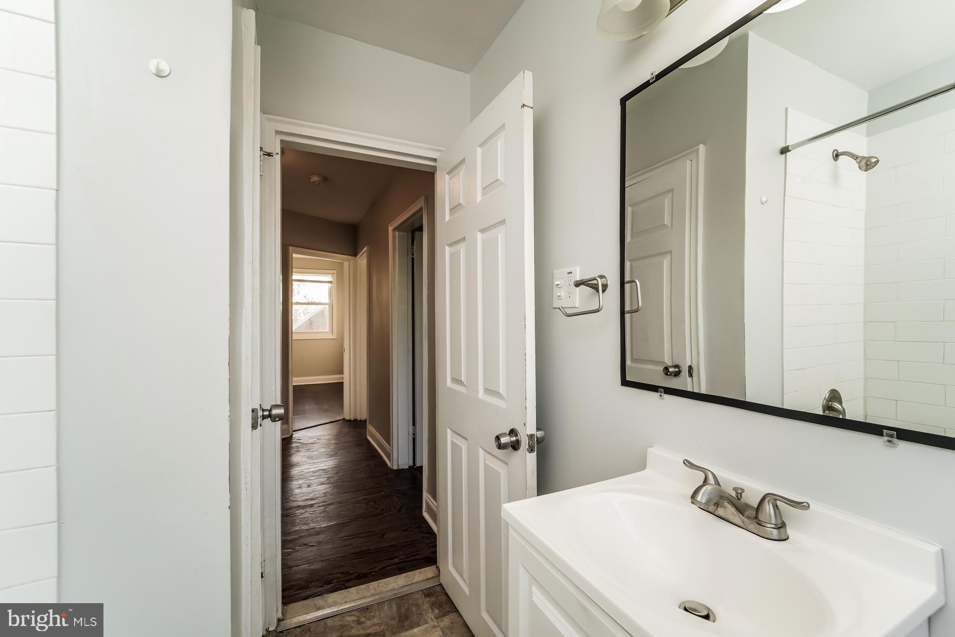 WEST EDMONDALE - Residential Lease