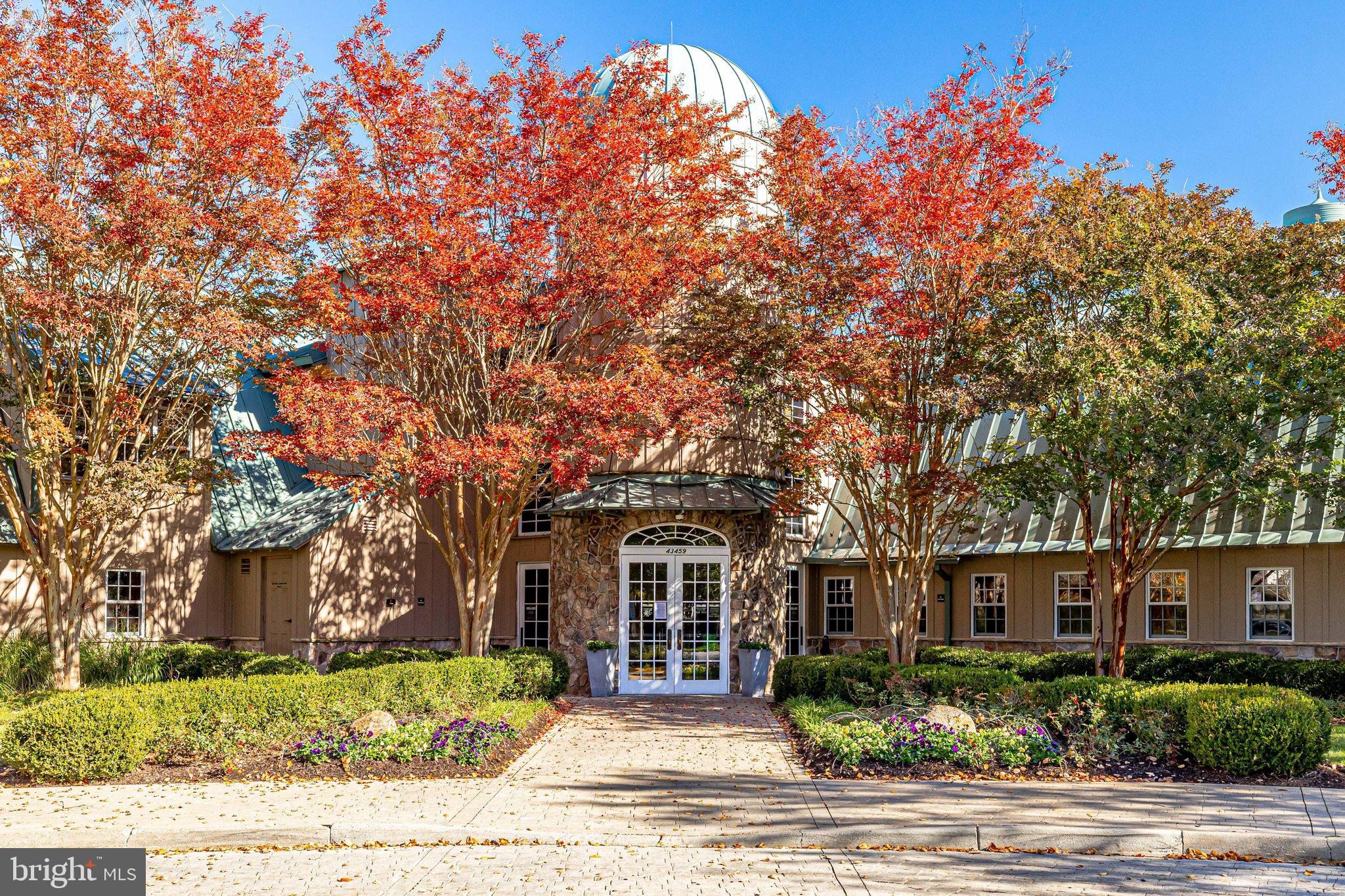 LANSDOWNE ON THE POTOMAC - Residential