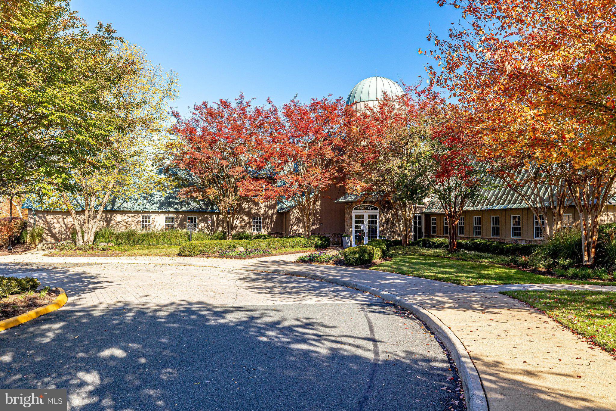 LANSDOWNE ON THE POTOMAC - Residential