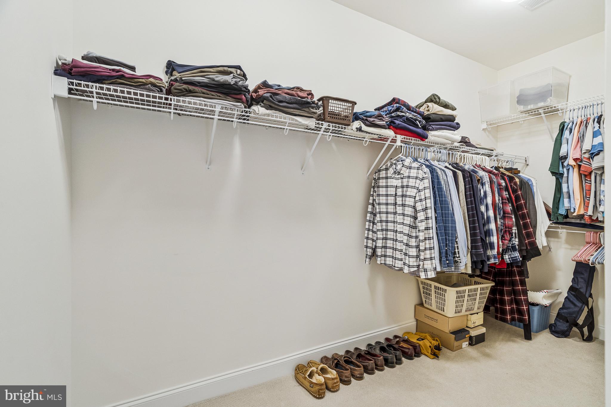 LANSDOWNE ON THE POTOMAC - Residential