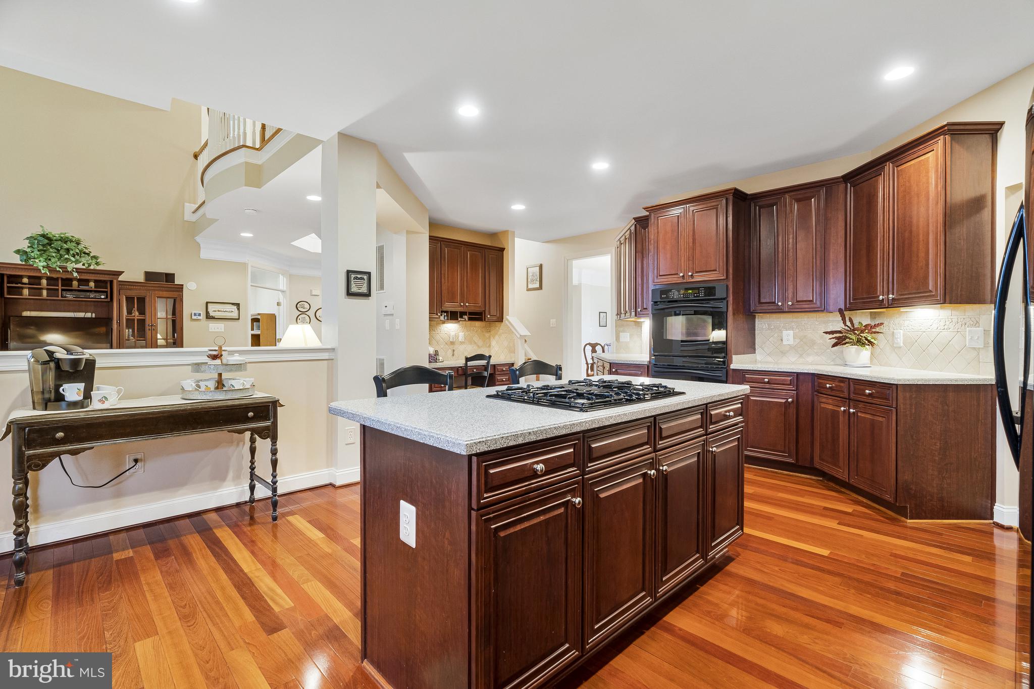 LANSDOWNE ON THE POTOMAC - Residential