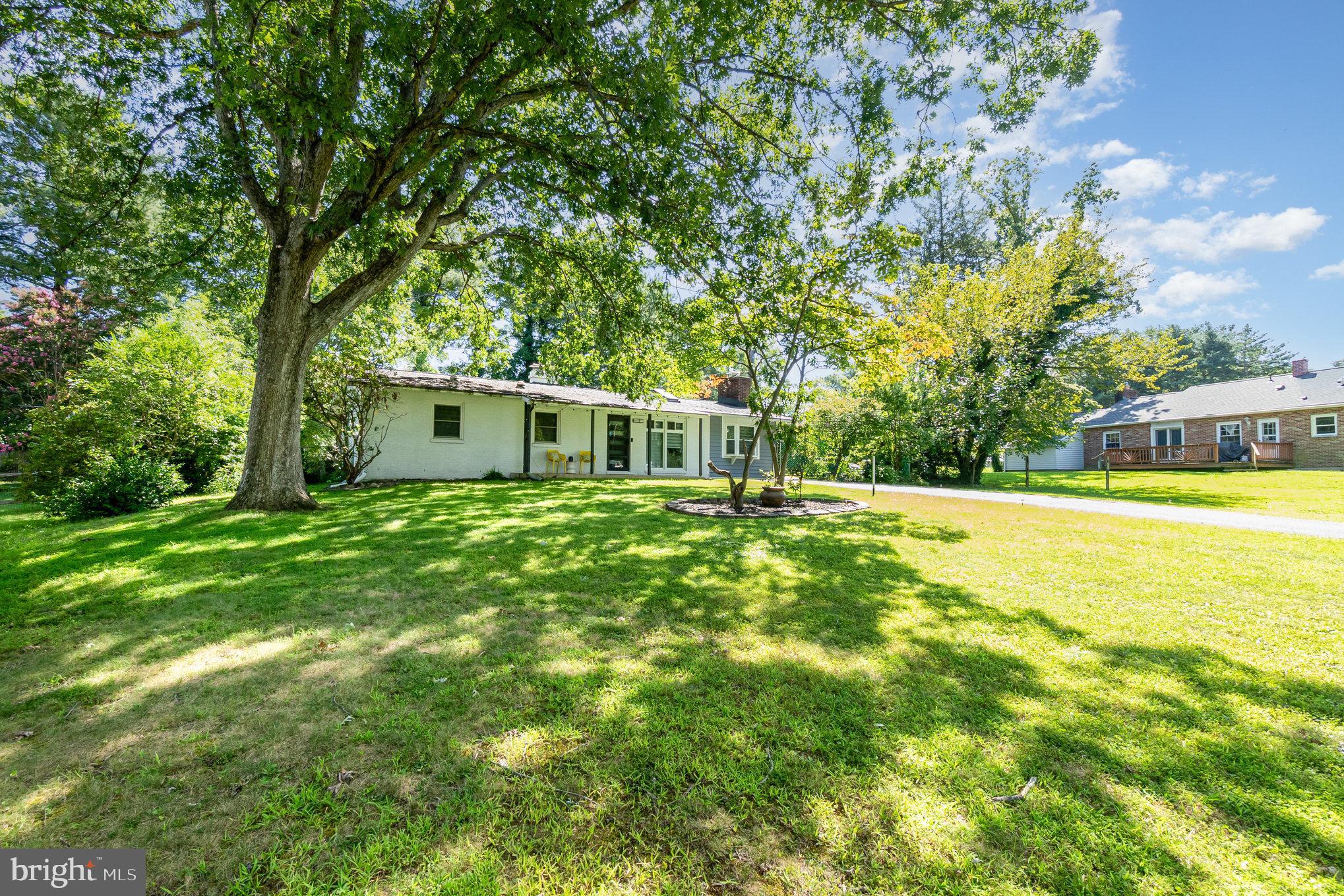 WAKEFIELD MEADOWS - Residential